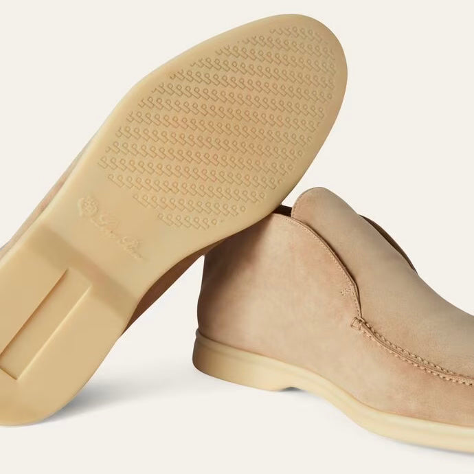 Open Walk Chukka Boots