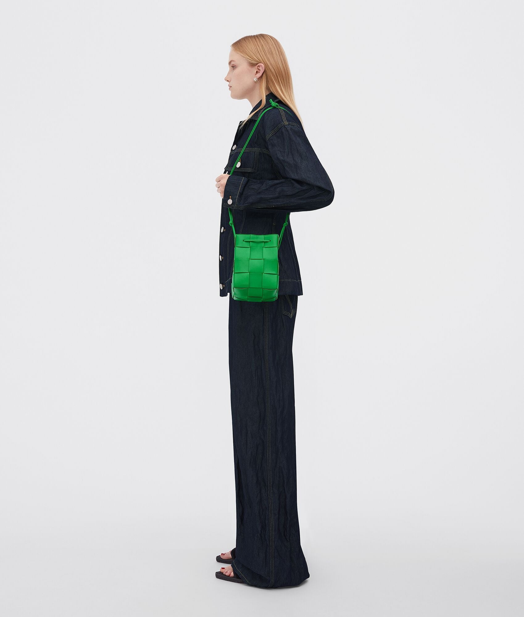 Small Cassette Cross-Body Bucket “Parakeet”