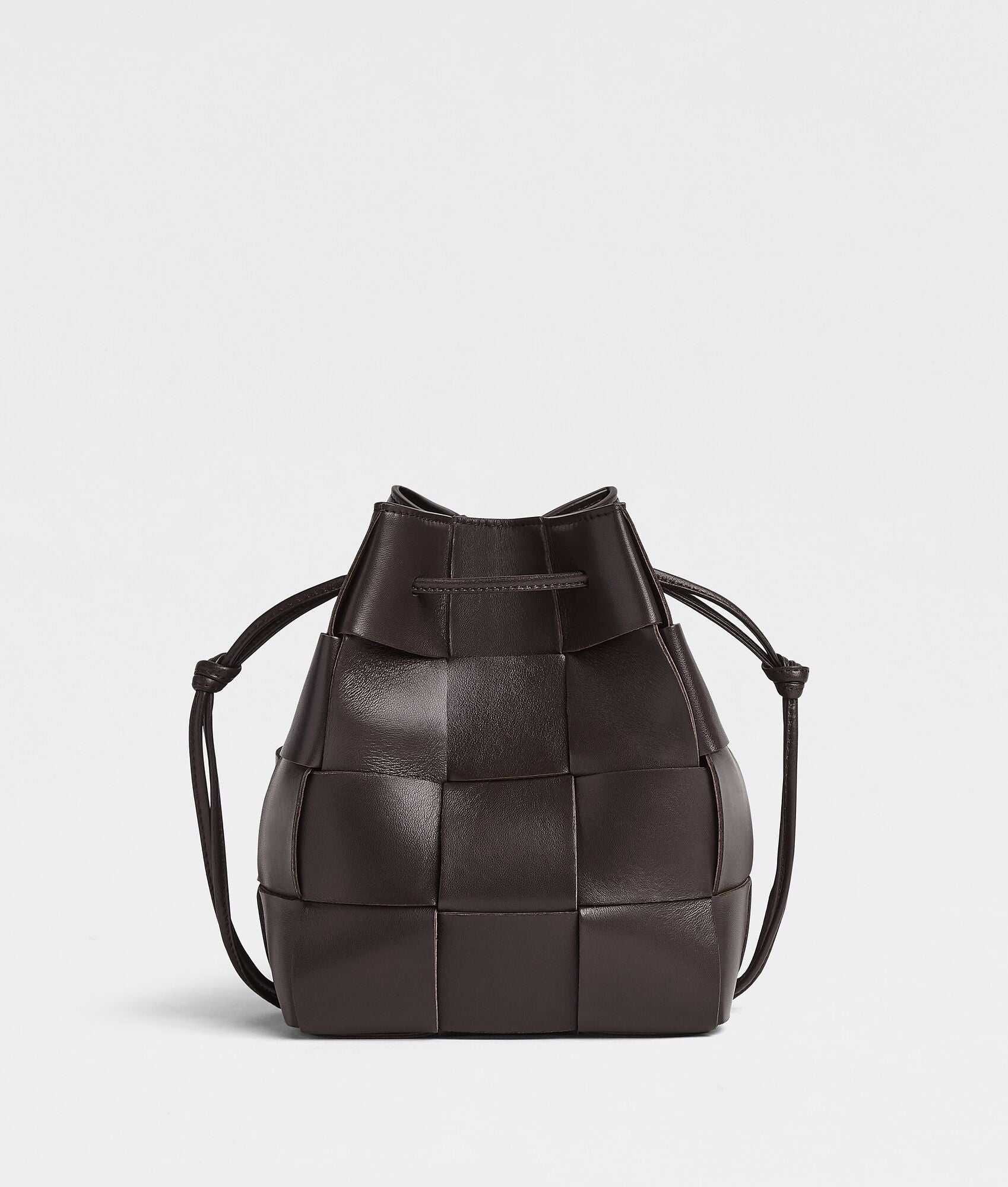 Small Cassette Cross-Body Bucket “Fondant”