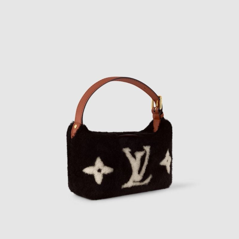 Hills Pochette Handbag Shearling