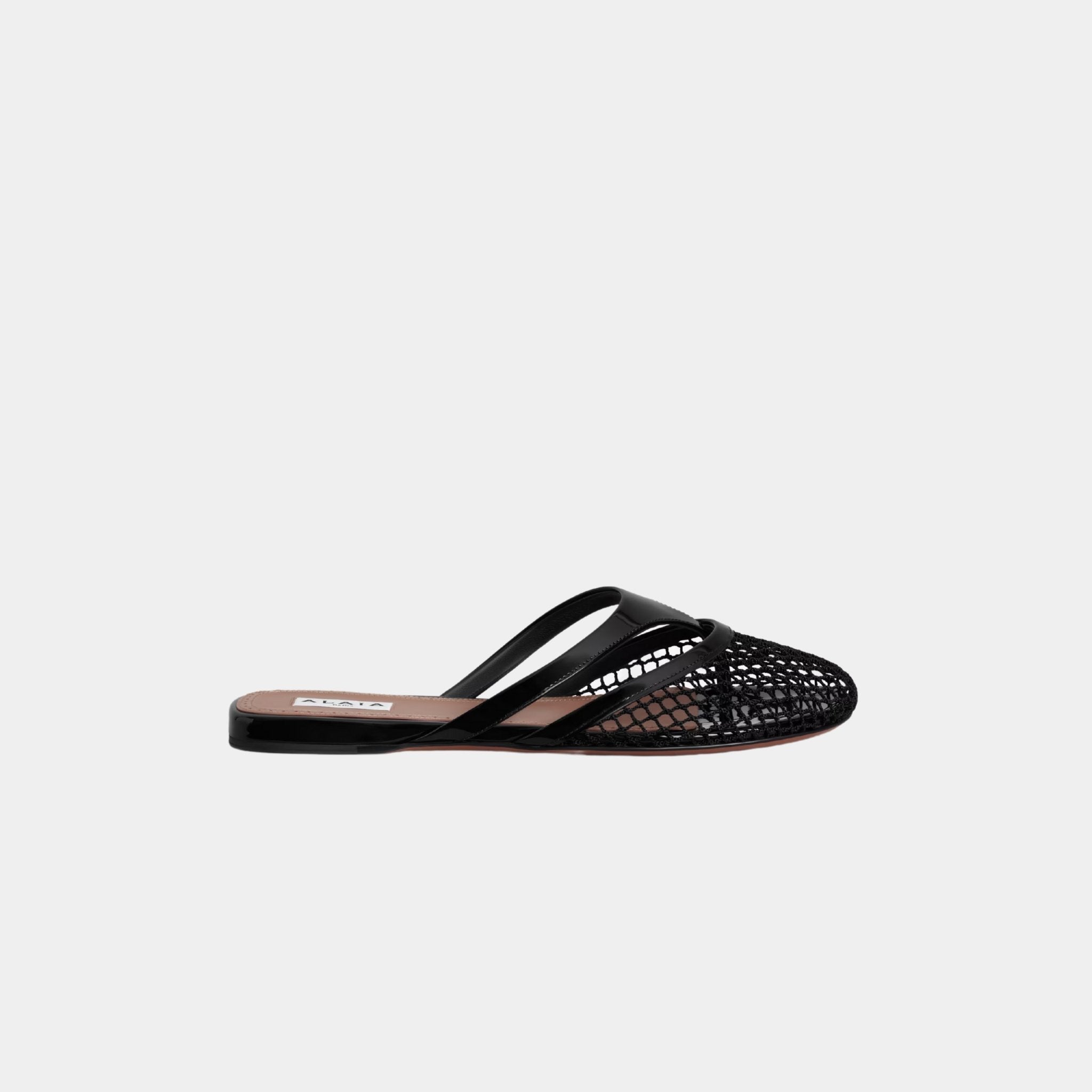 Infradito Flat Mules In Fishnet And Patent Leather