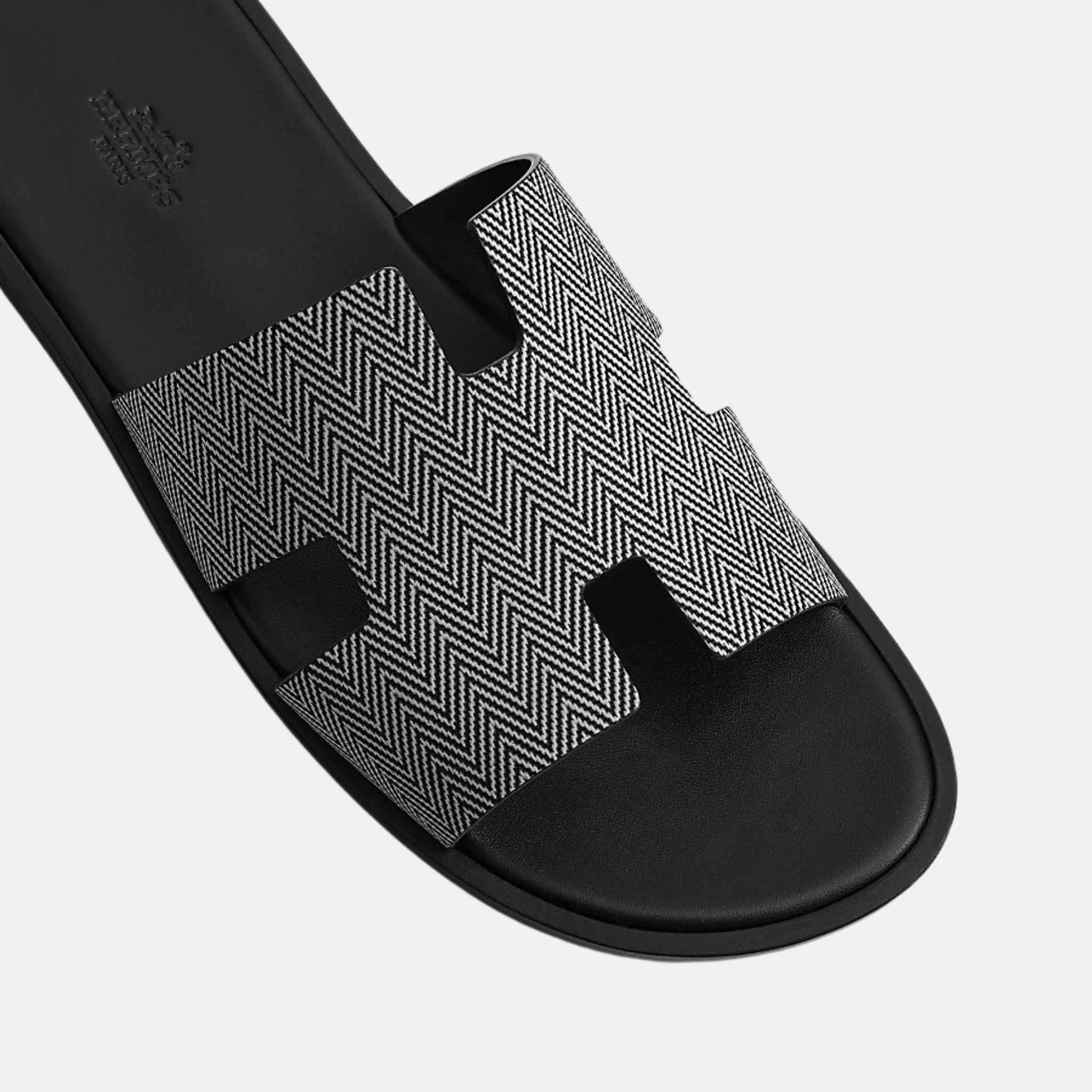 Izmir Sandal In Chevron Calfskin