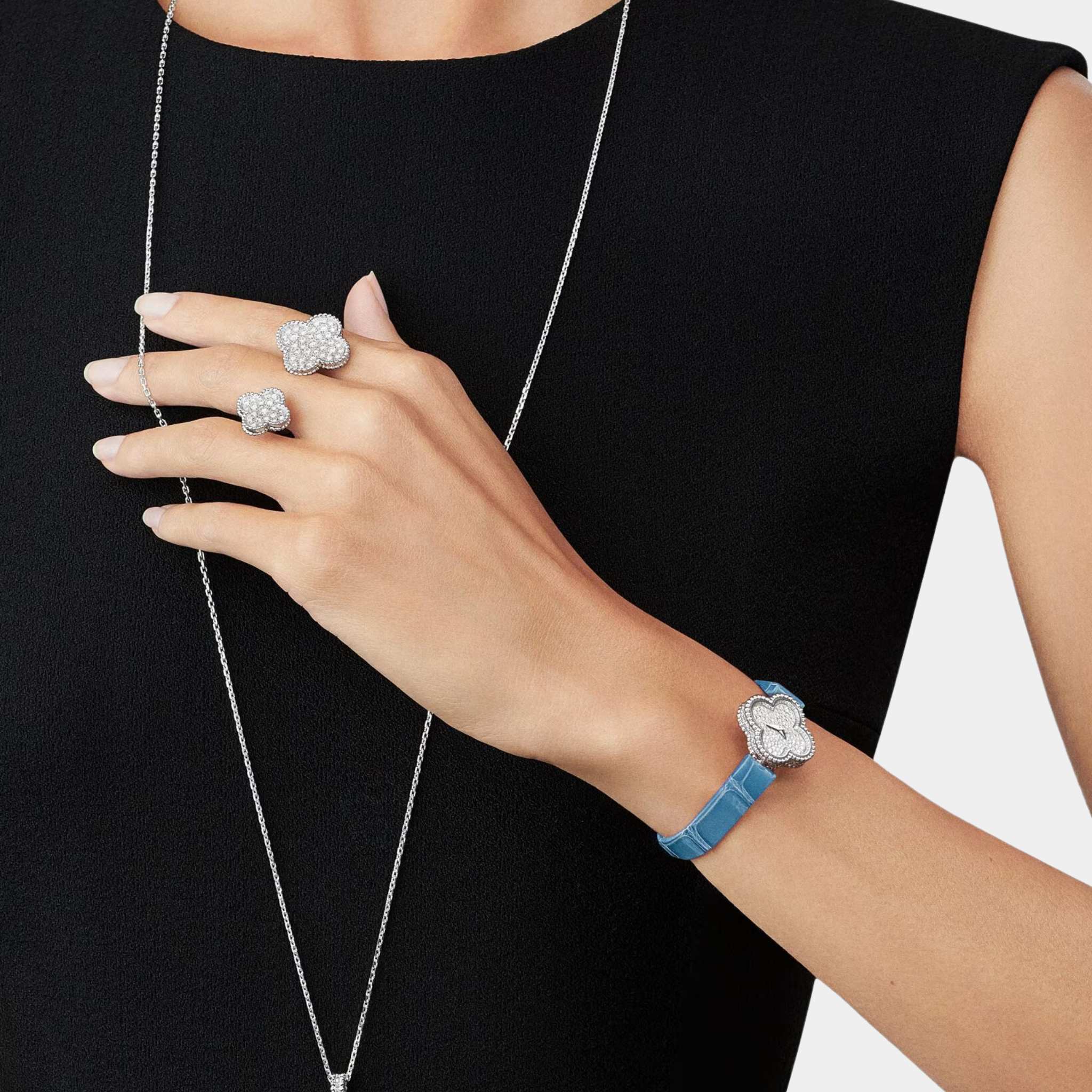 Magic Alhambra Between The Finger Ring White Gold Diamond