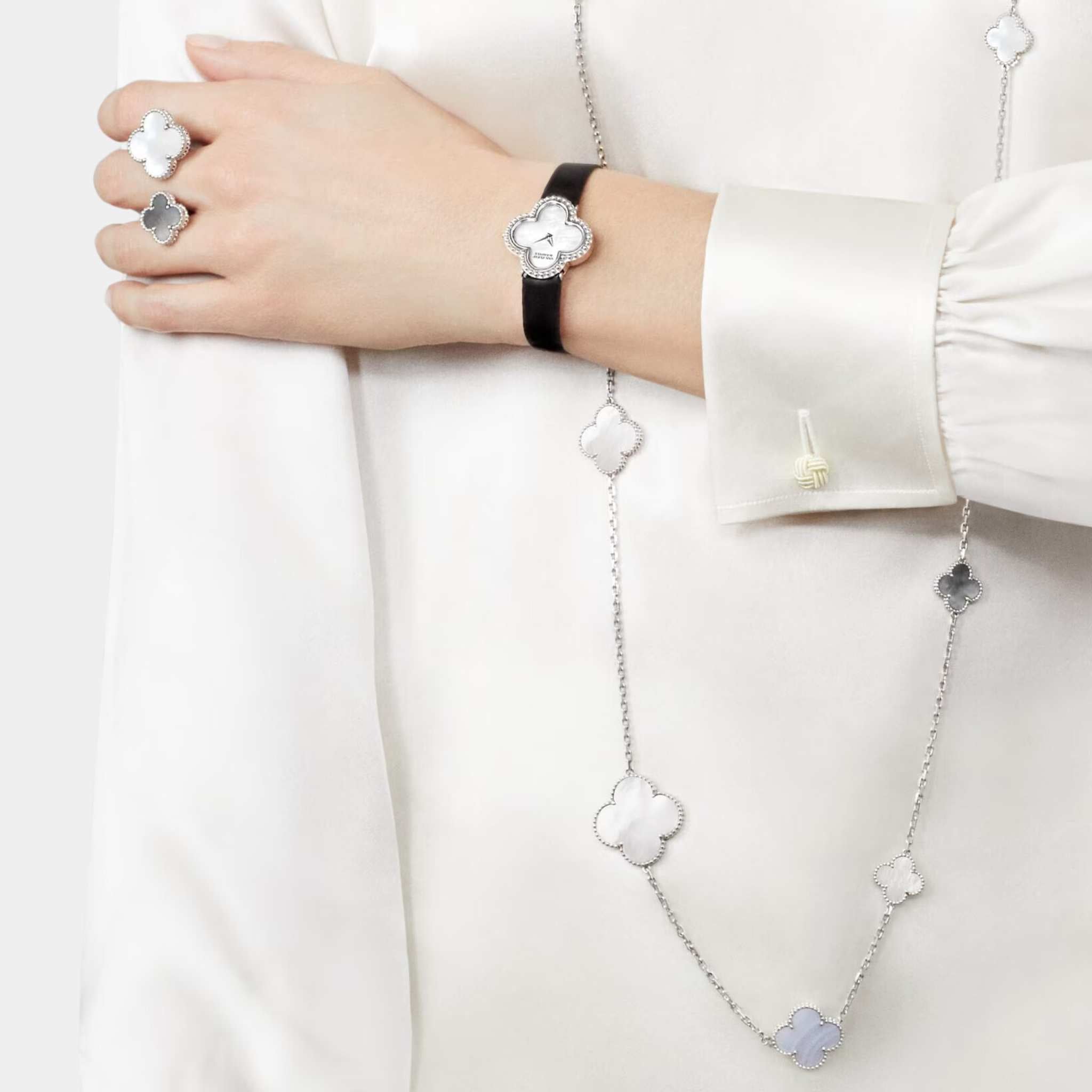 Magic Alhambra Long Necklace 16 Motifs White Gold Chalcedony Pearl