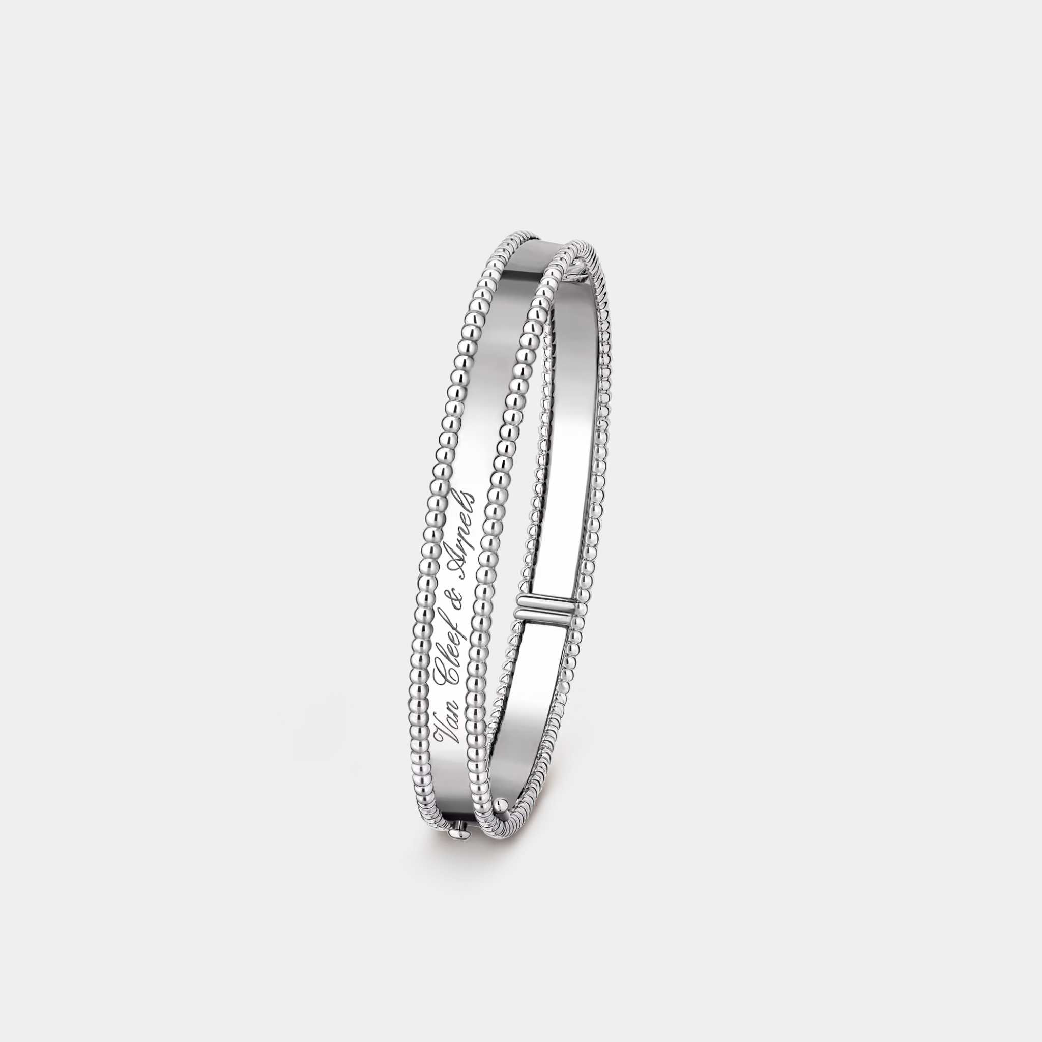 Perlée Signature Medium Bracelet White Gold