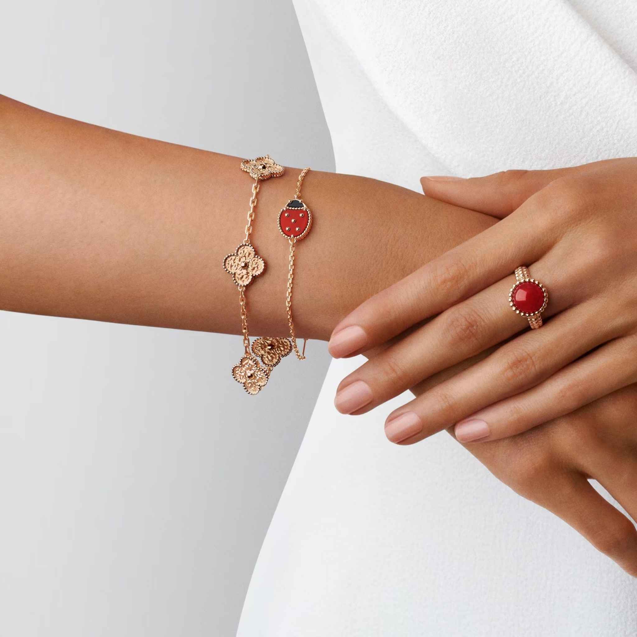 Alhambra Vintage Rose Gold Motifs Bracelet