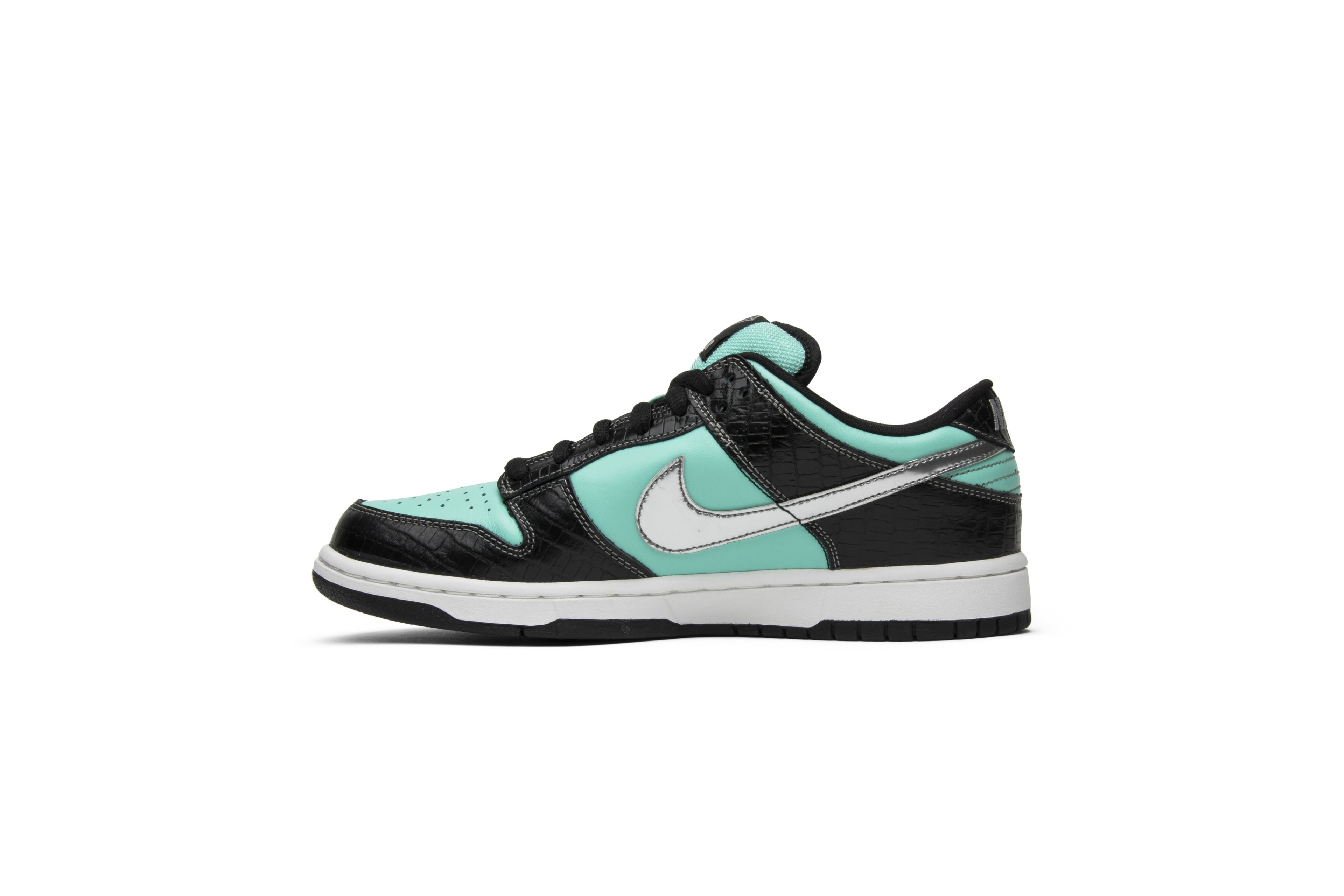 Diamond Supply Co. x Dunk Low Pro SB &