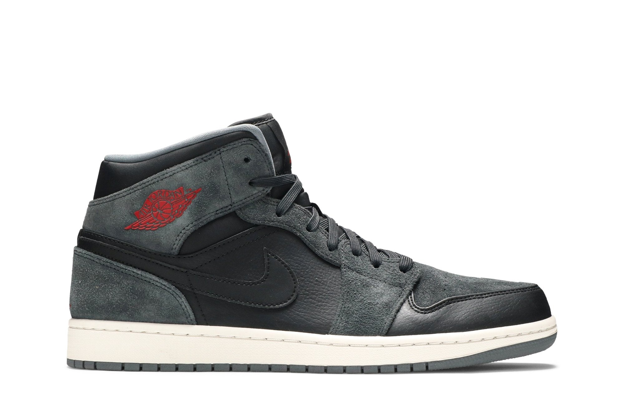 Air Jordan 1 Mid &