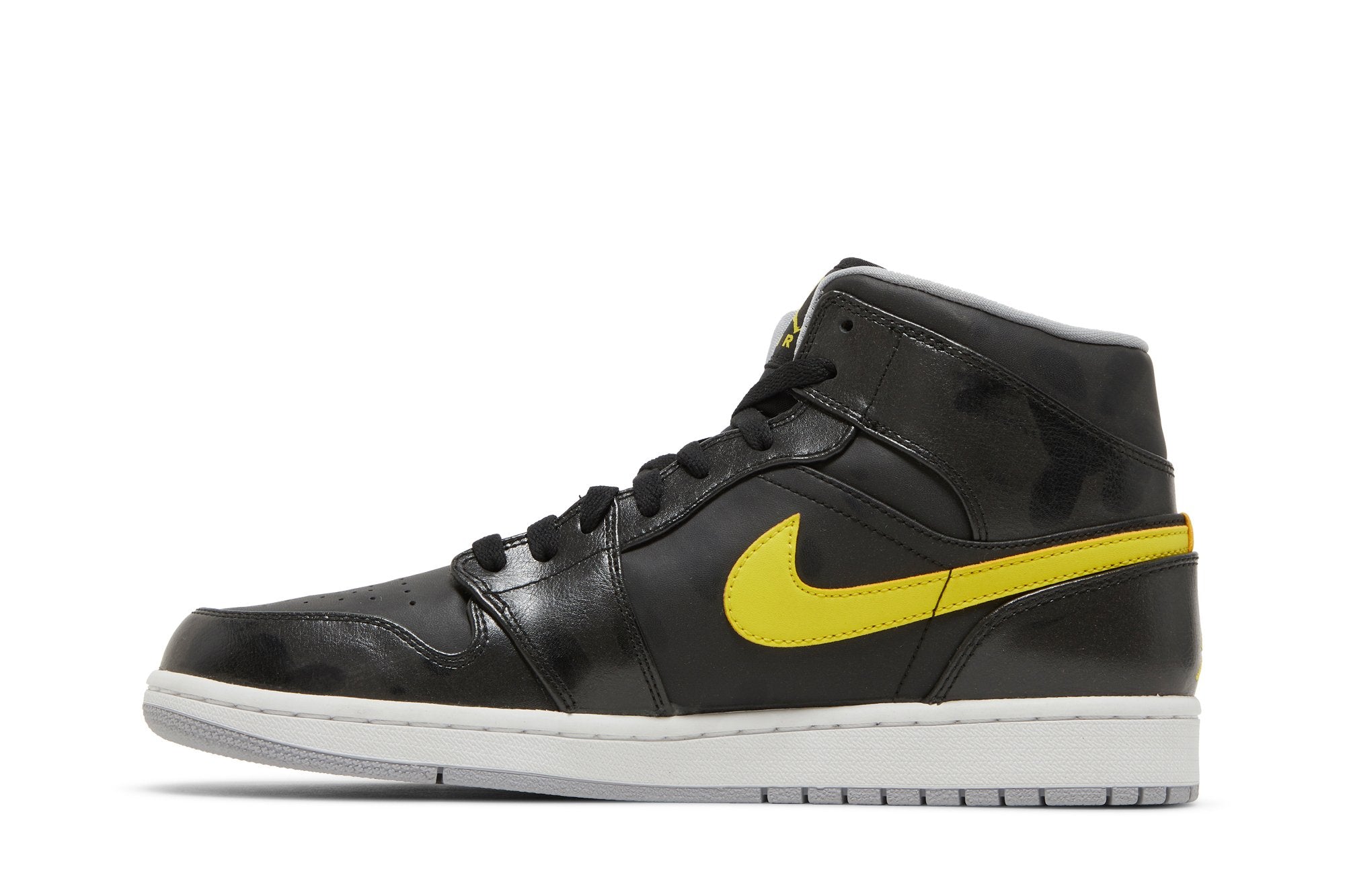 Air Jordan 1 Mid &