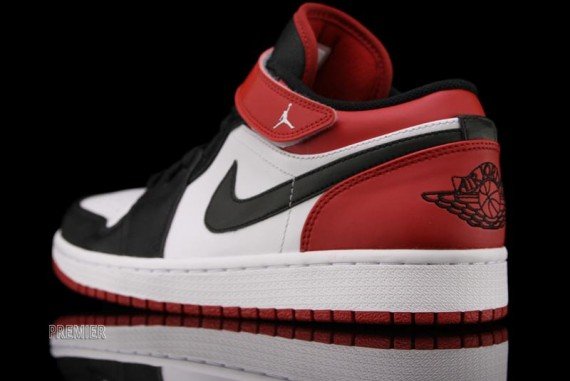 Air Jordan 1 Strap Low &