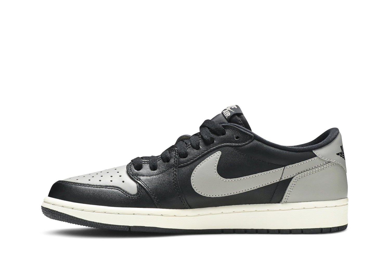 Air Jordan 1 Retro Low OG &