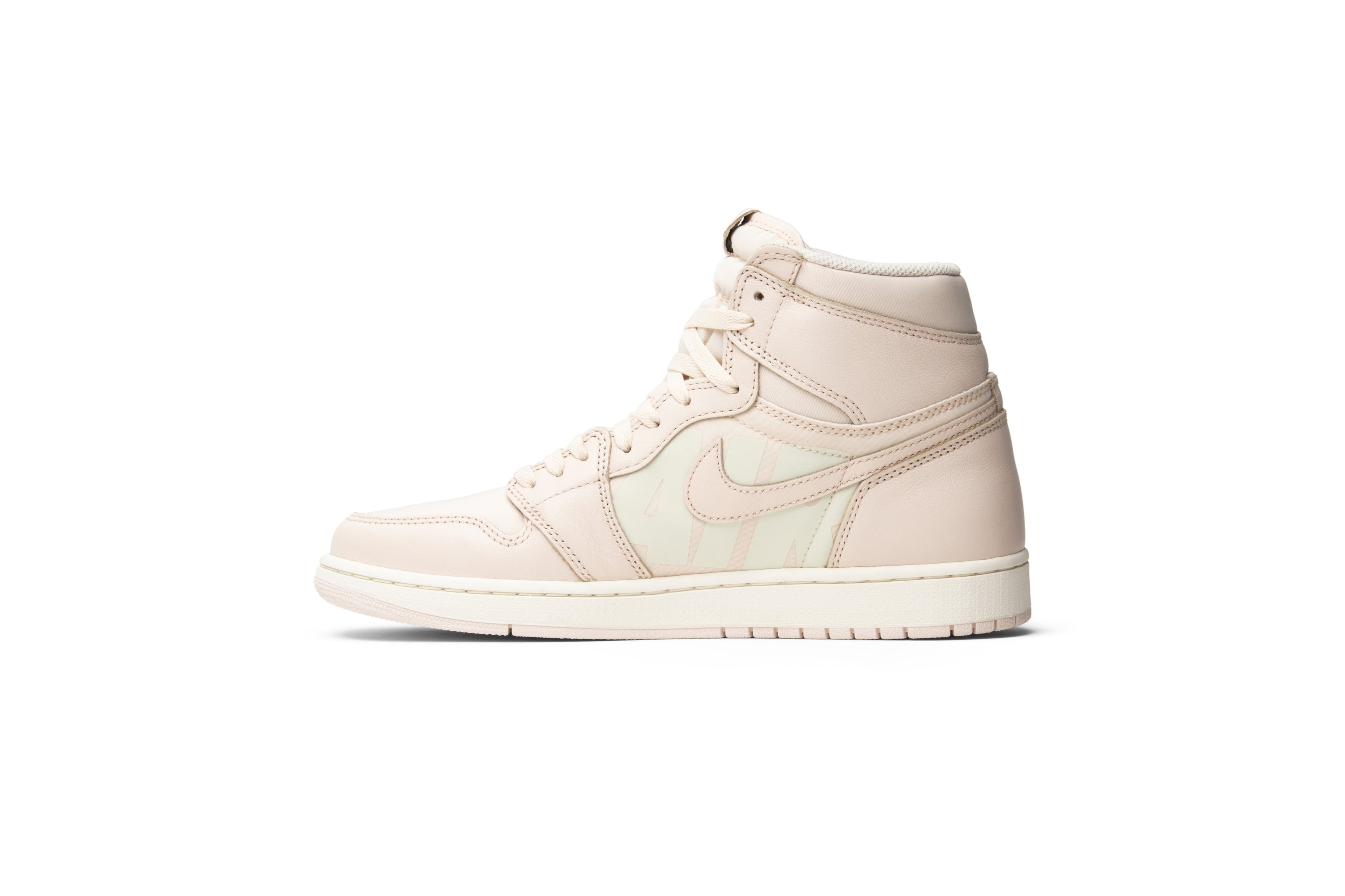 Air Jordan 1 Retro High OG &