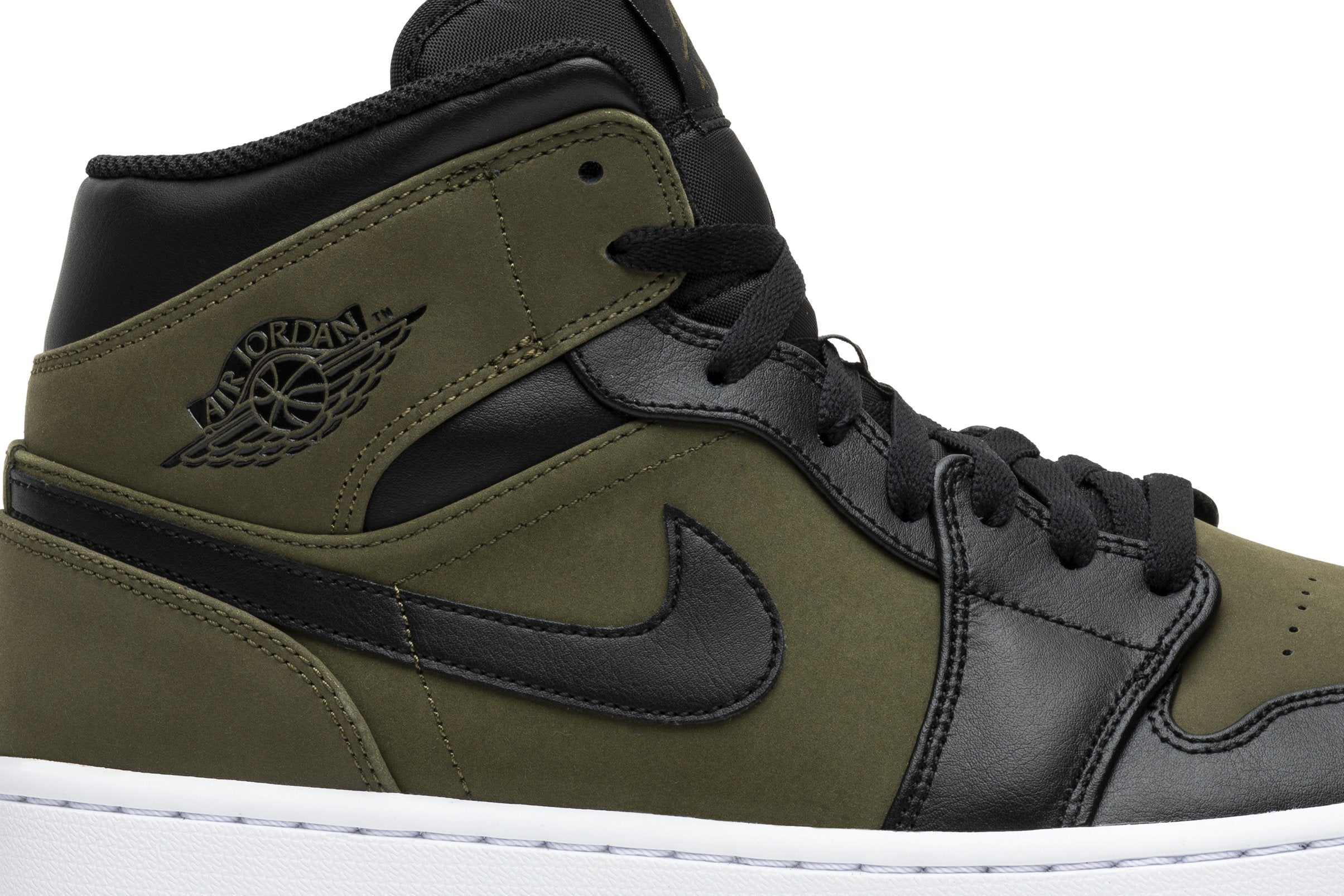 Air Jordan 1 Mid &