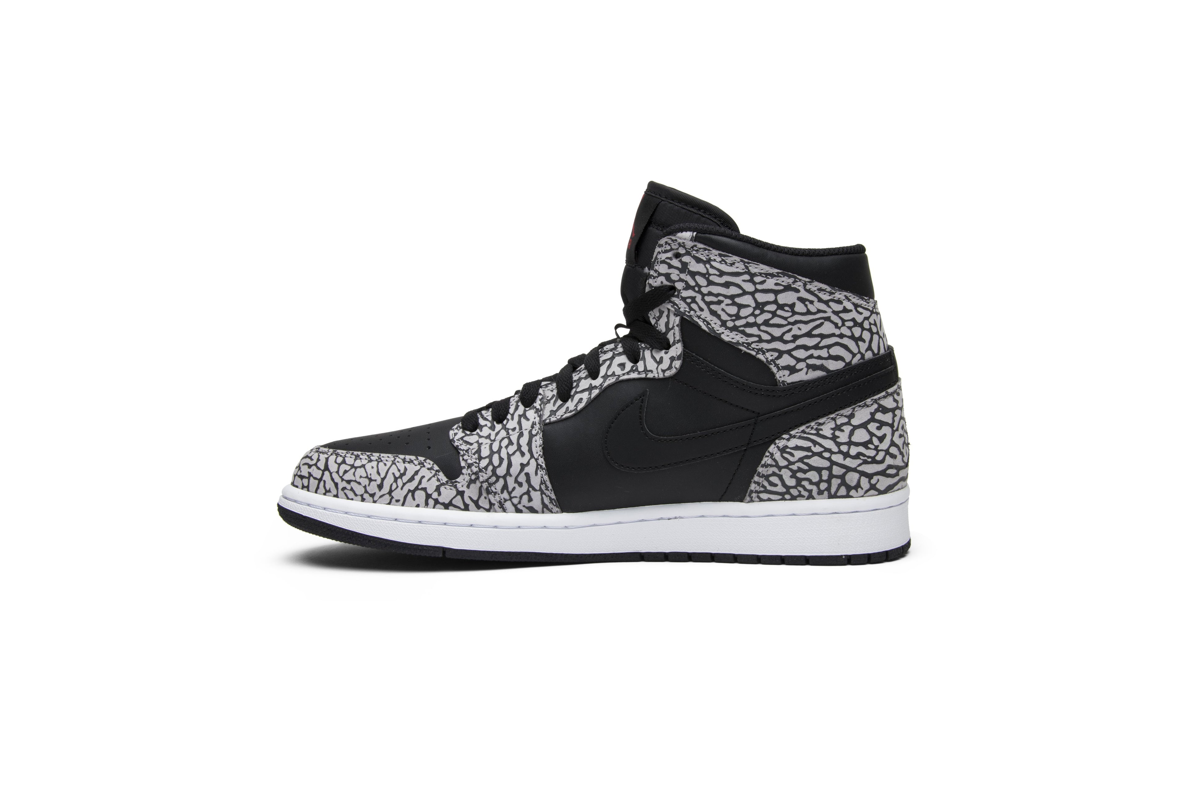 Air Jordan 1 Retro High &