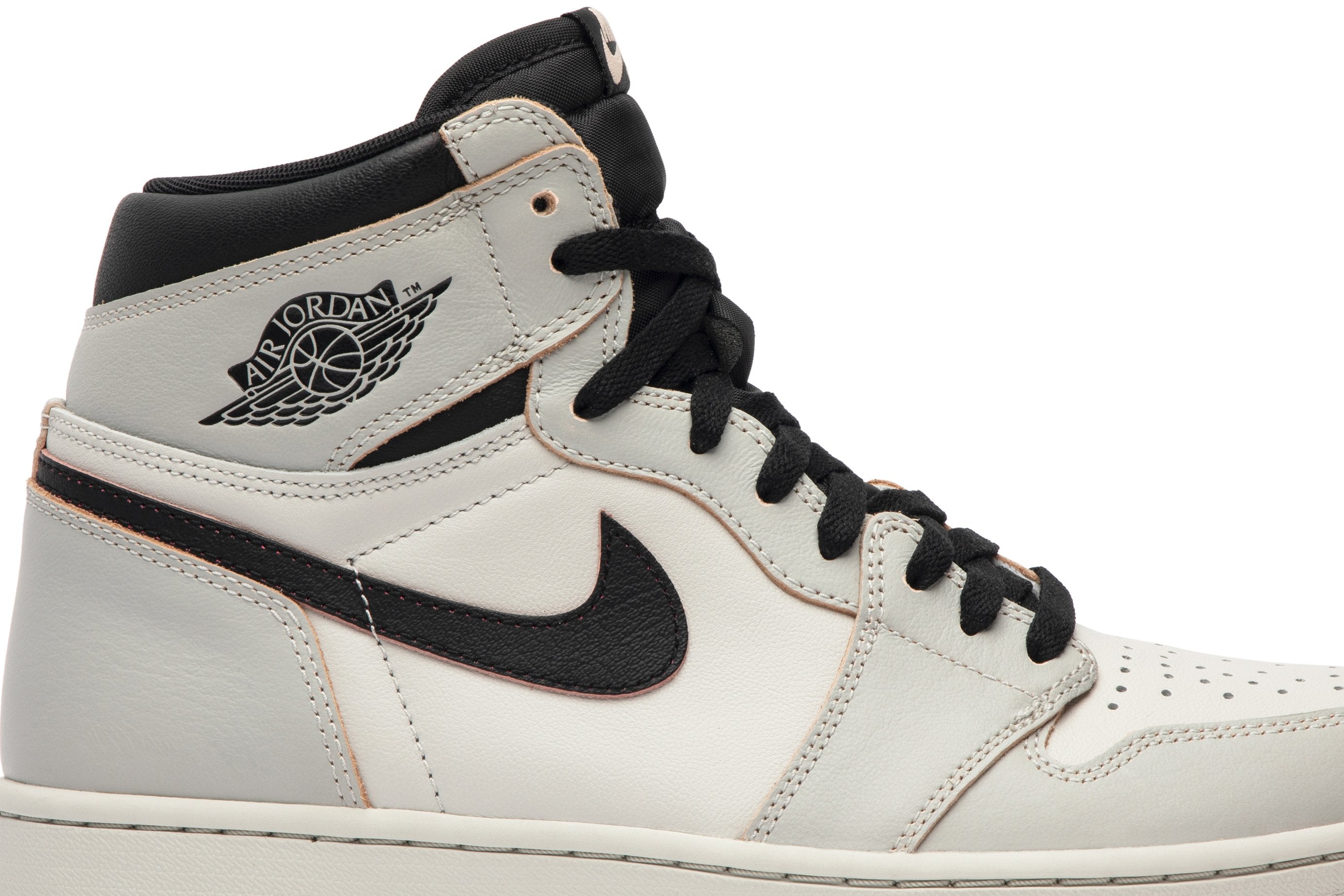 Air Jordan 1 Retro High SB &
