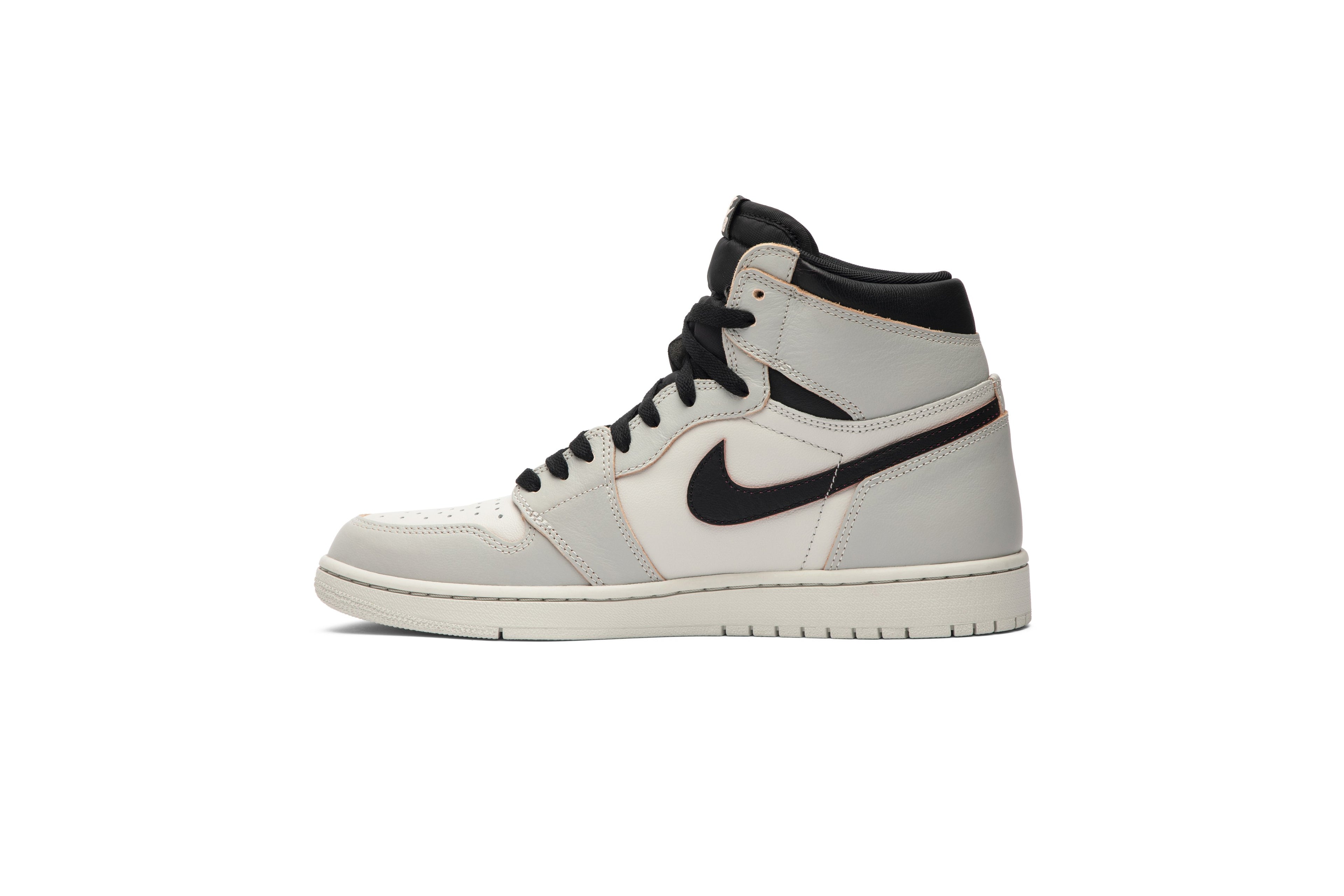 Air Jordan 1 Retro High SB &