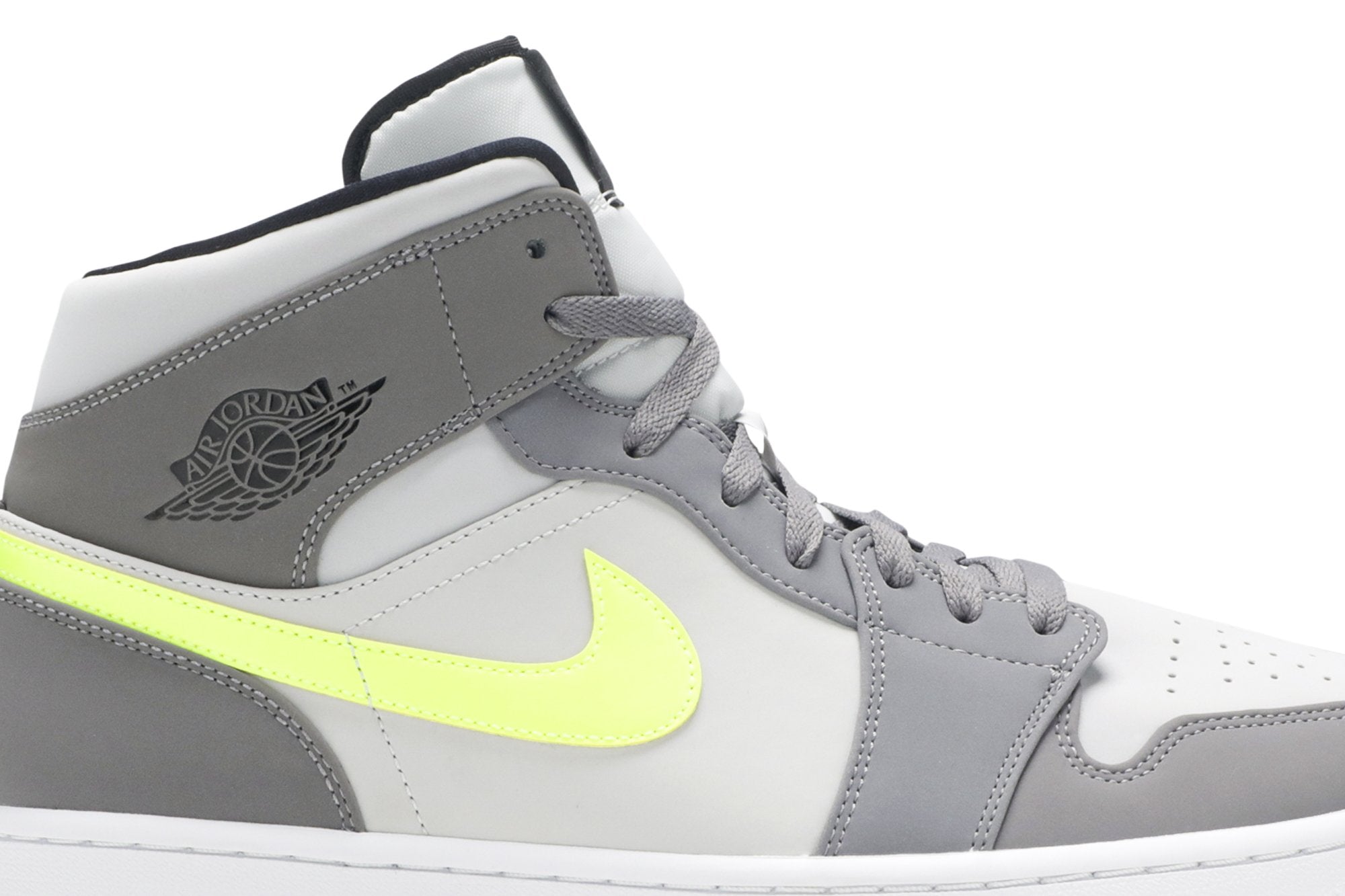Air Jordan 1 Mid &