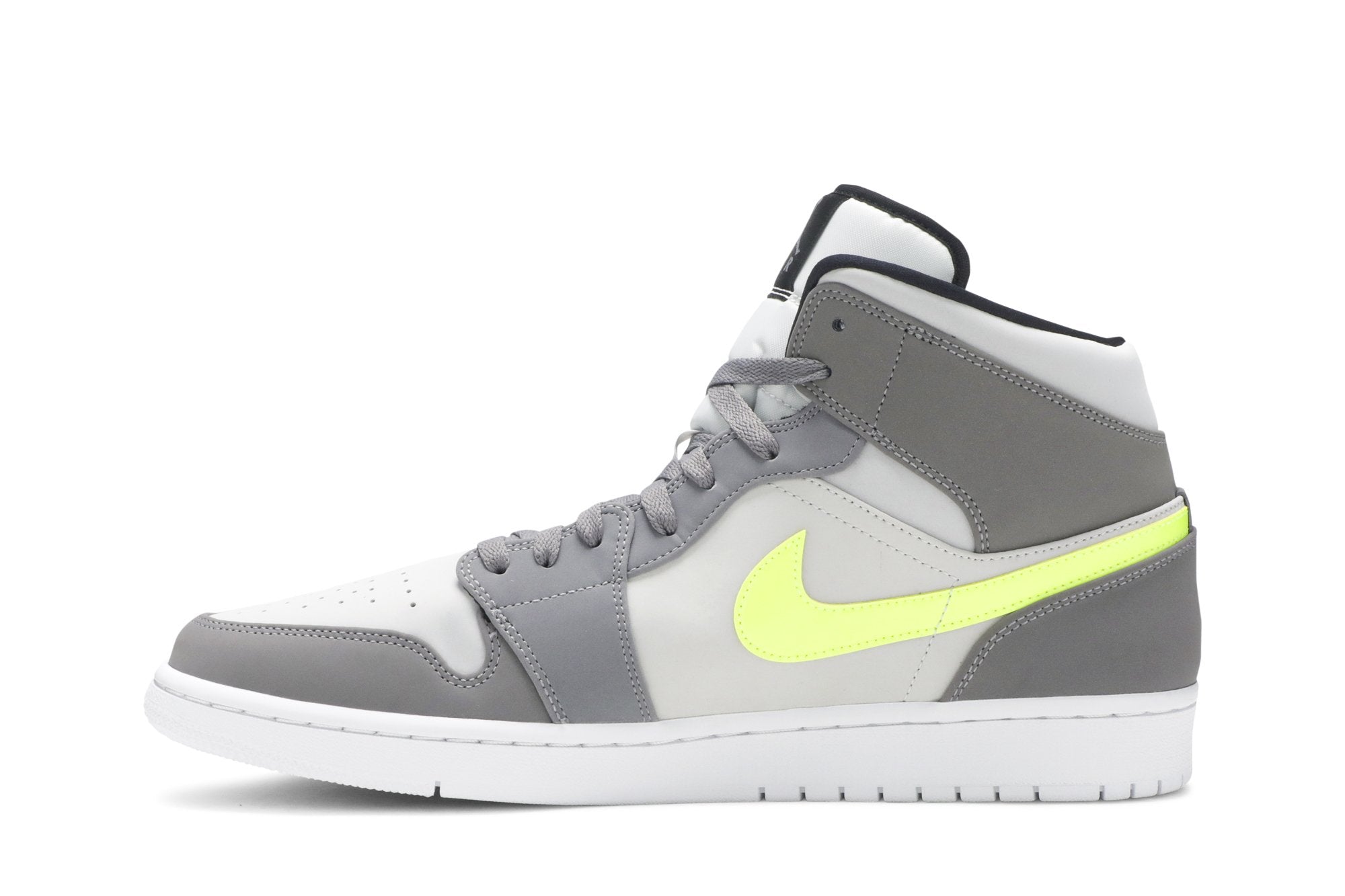 Air Jordan 1 Mid &
