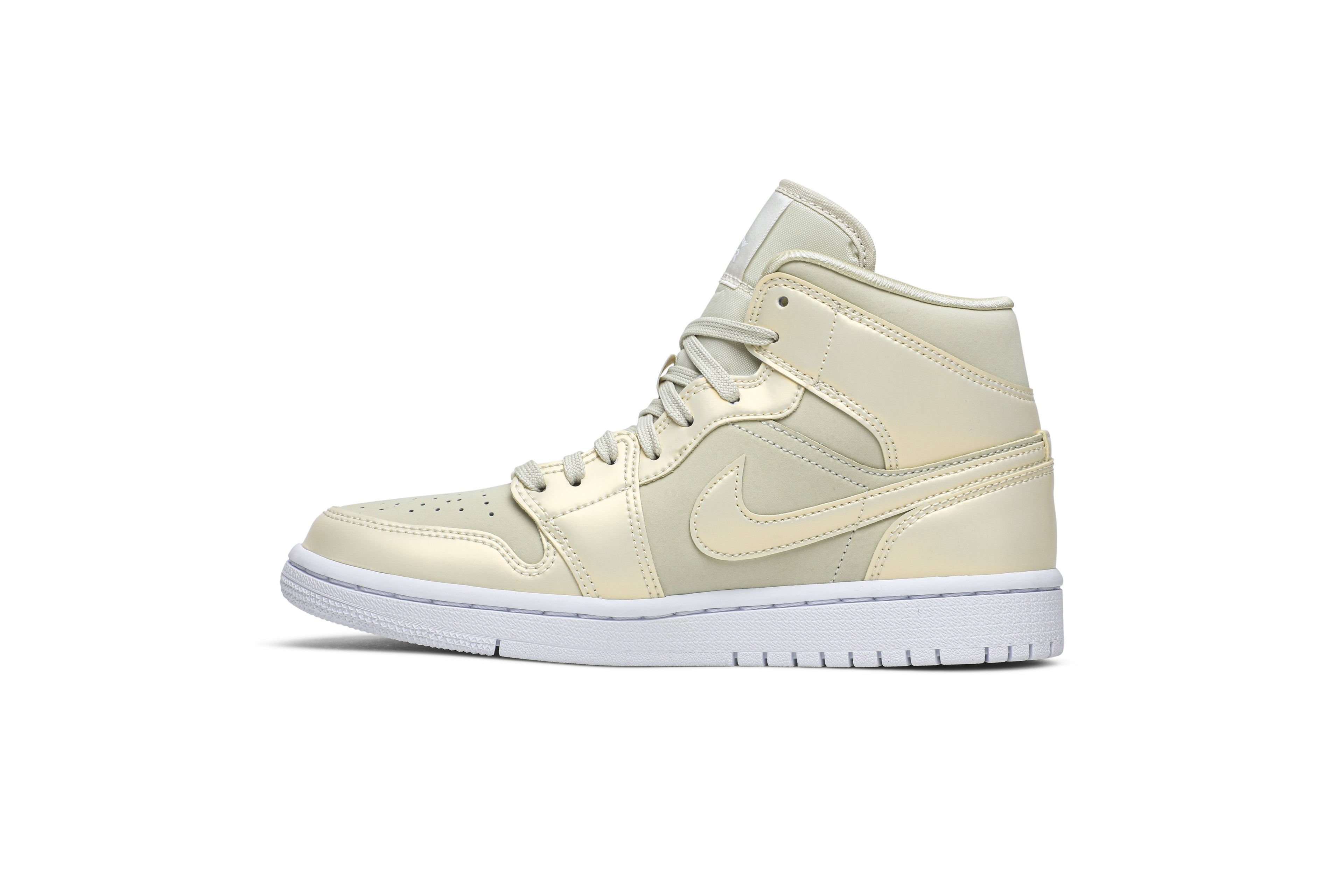 Wmns Air Jordan 1 Mid &