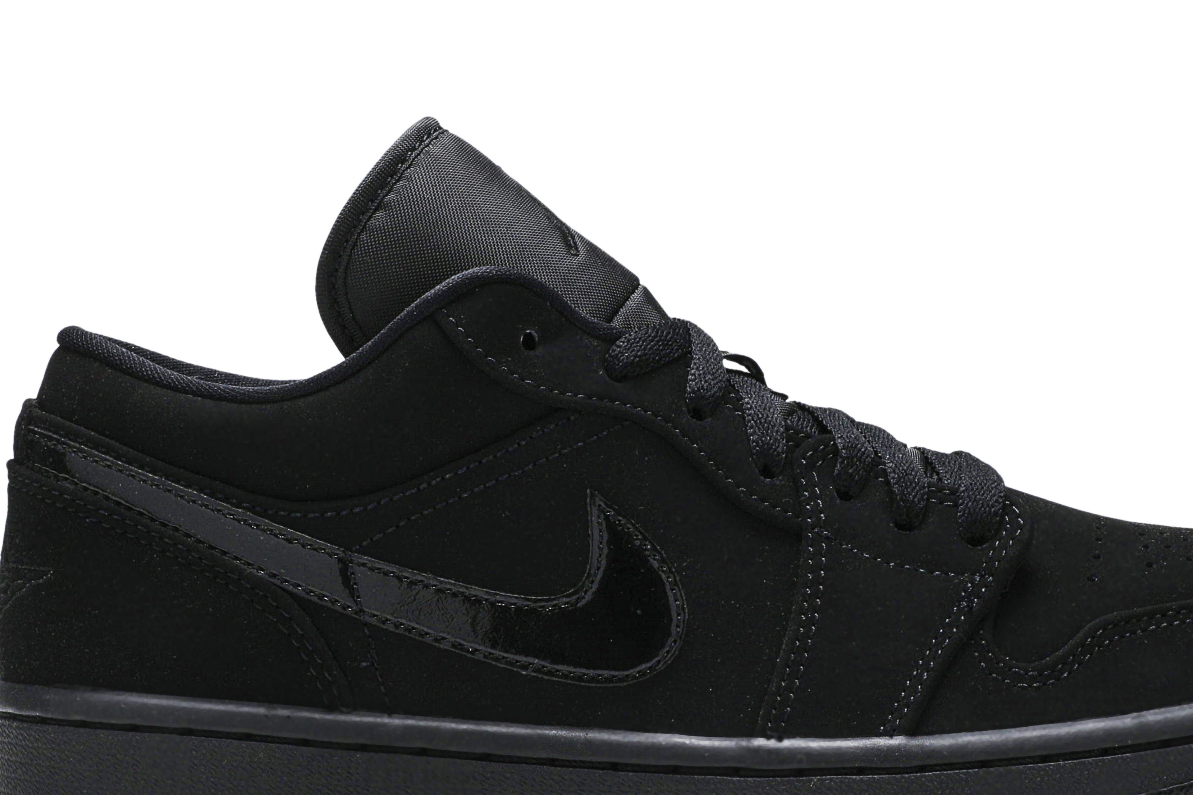 Air Jordan 1 Low &