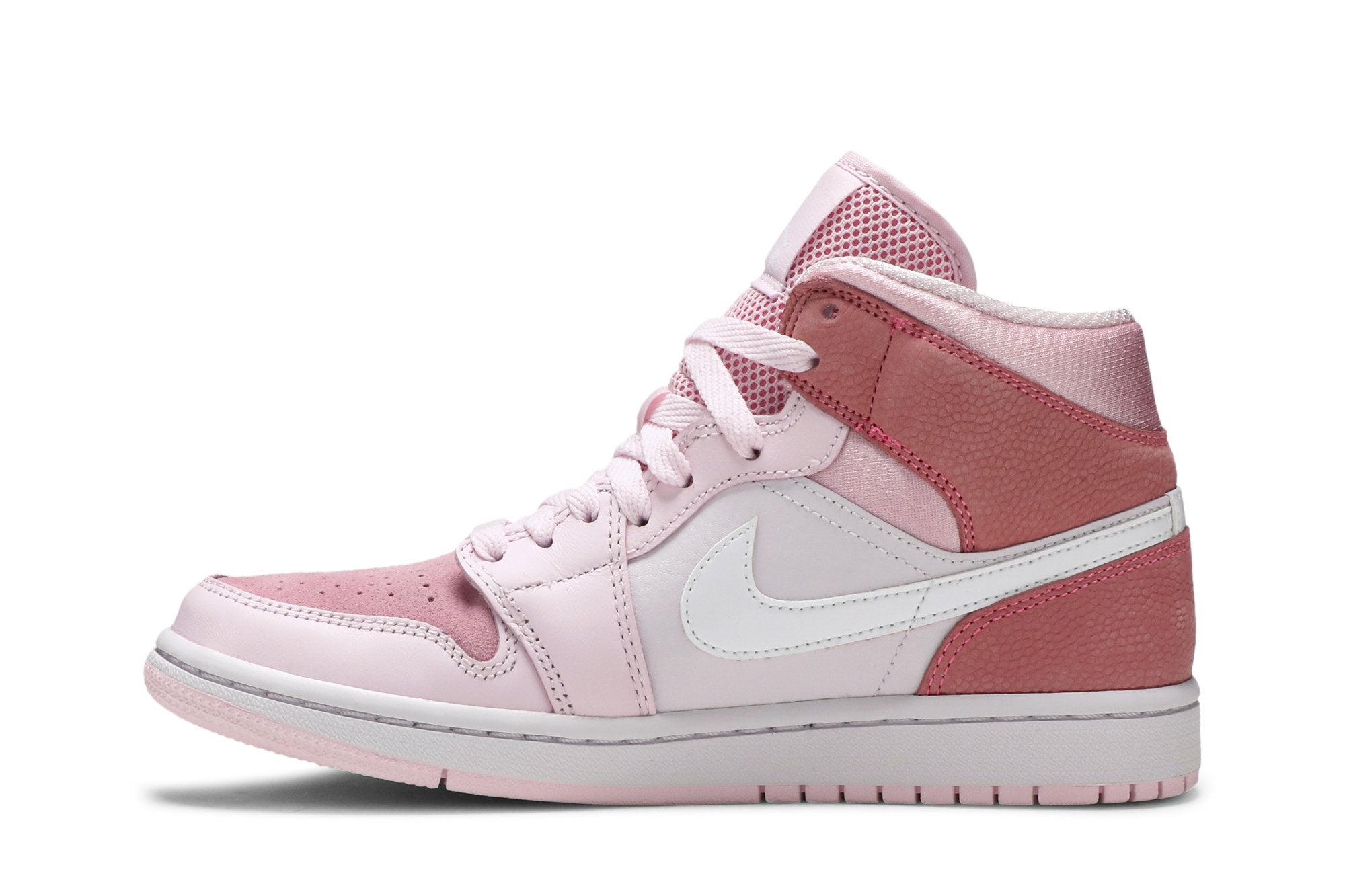 Wmns Air Jordan 1 Mid &