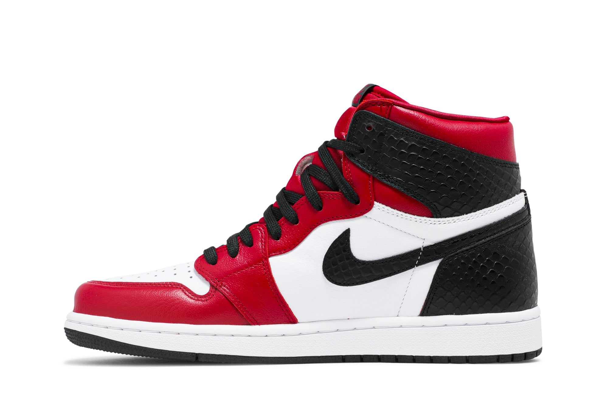 Wmns Air Jordan 1 Retro High OG &