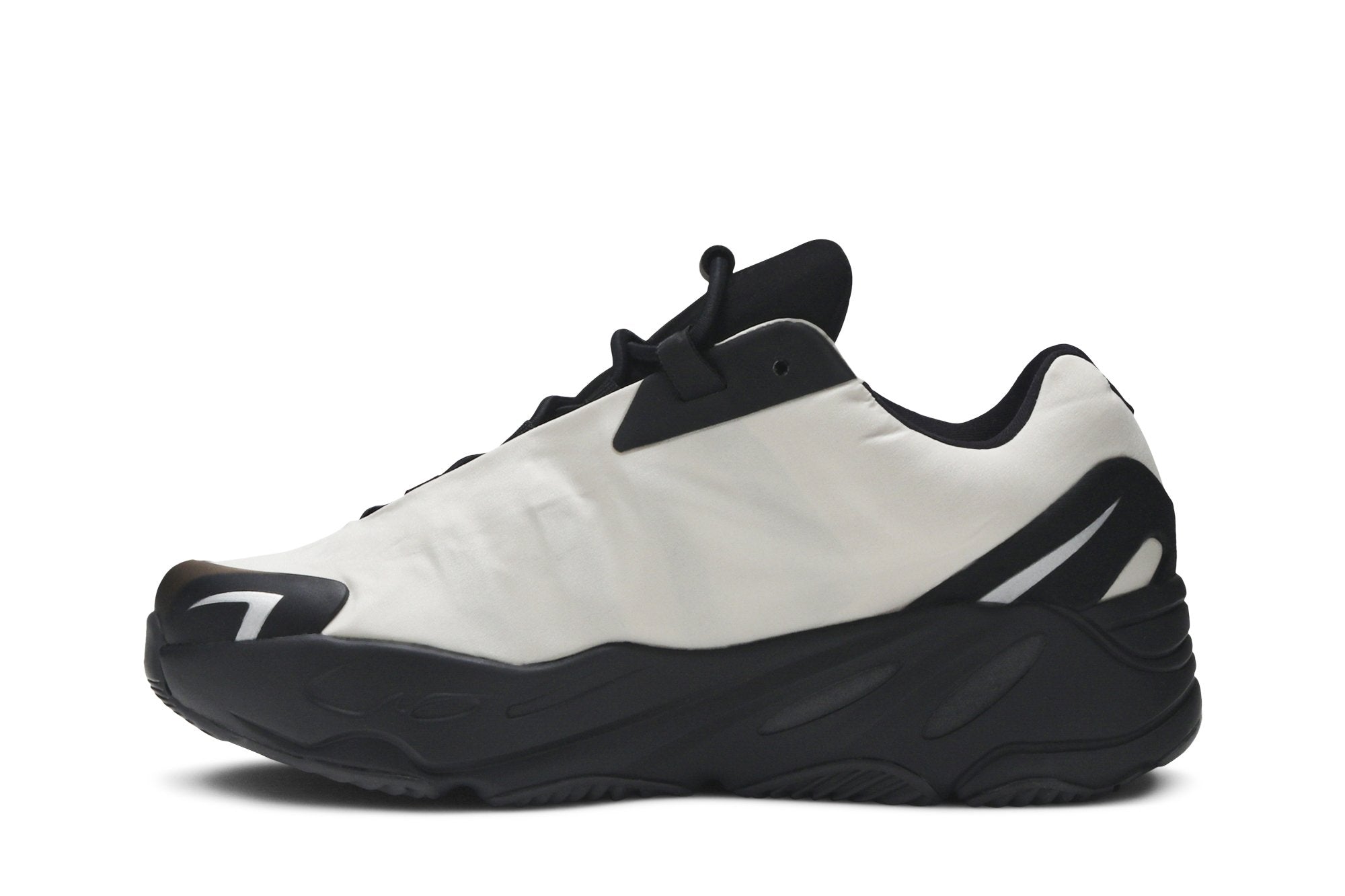 Yeezy Boost 700 MNVN Kids &