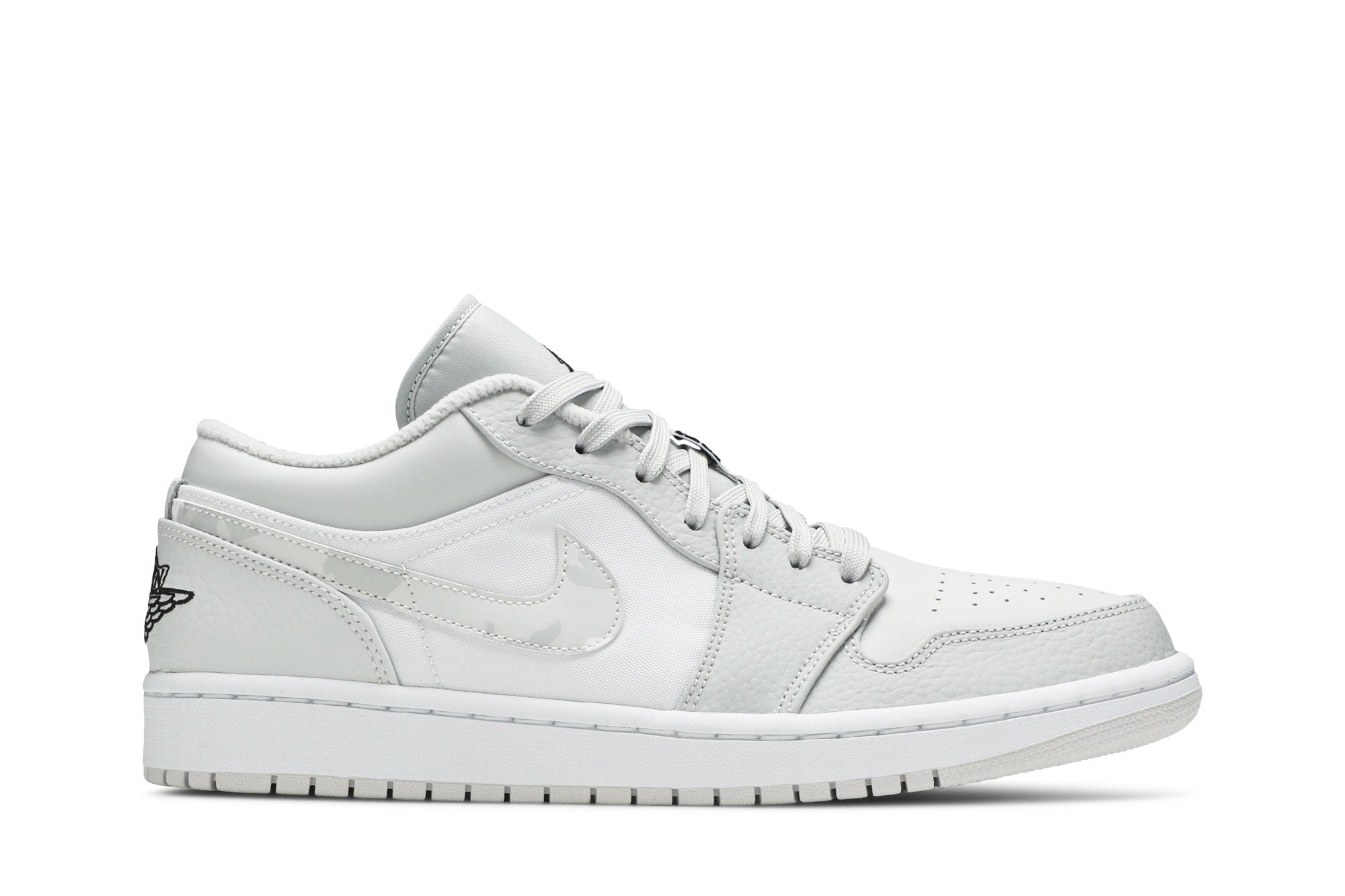 Air Jordan 1 Low &