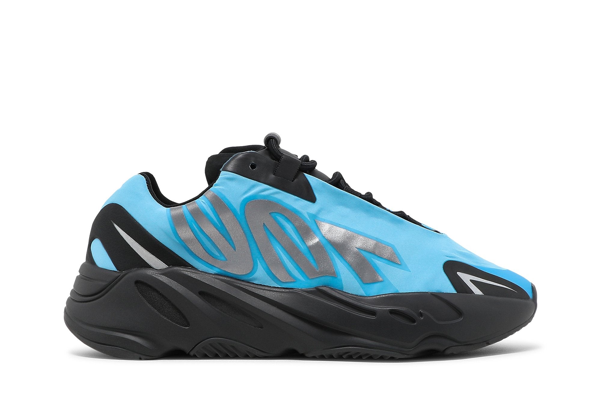 Yeezy Boost 700 MNVN &