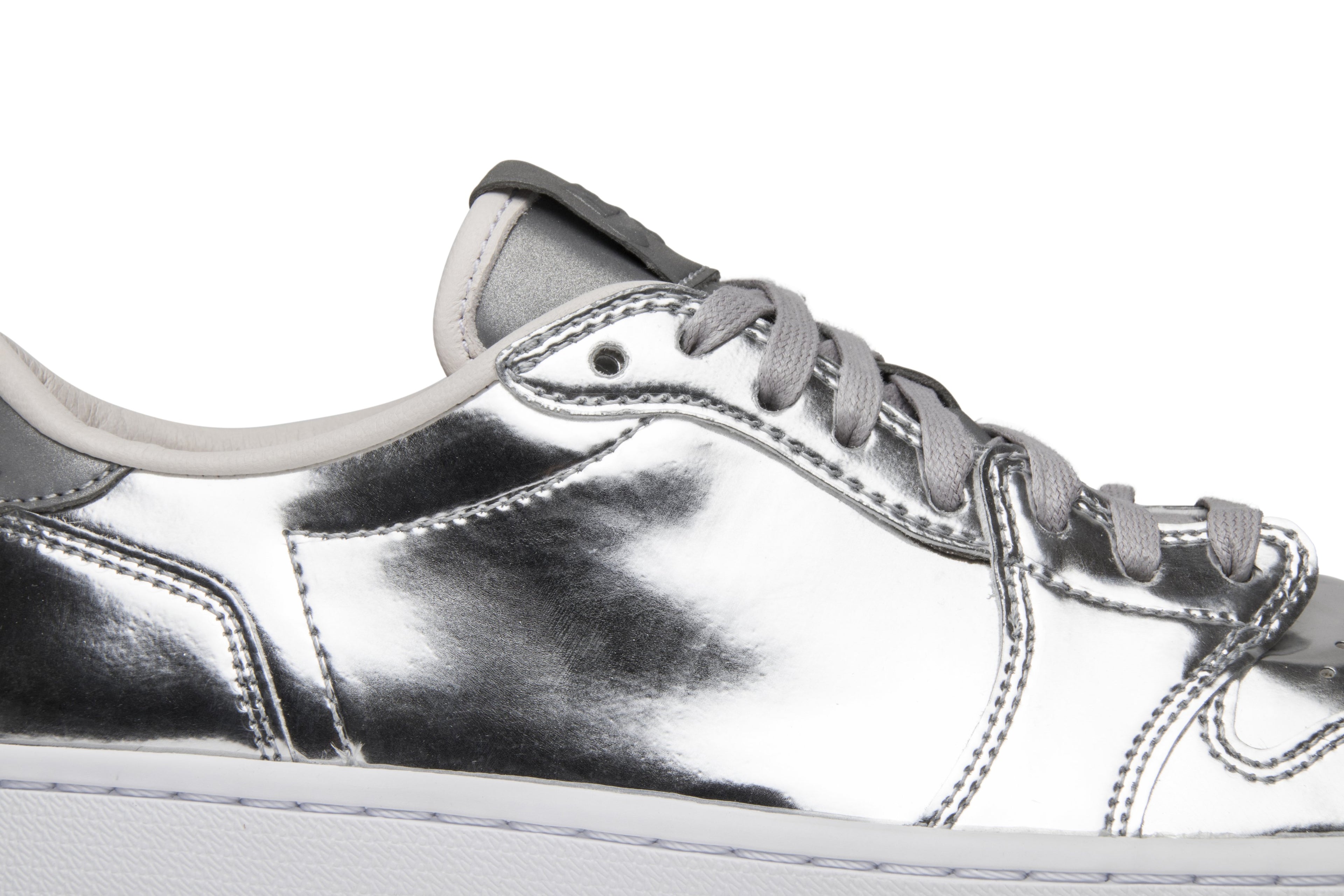 Air Jordan 1 Retro Low OG Pinnacle &