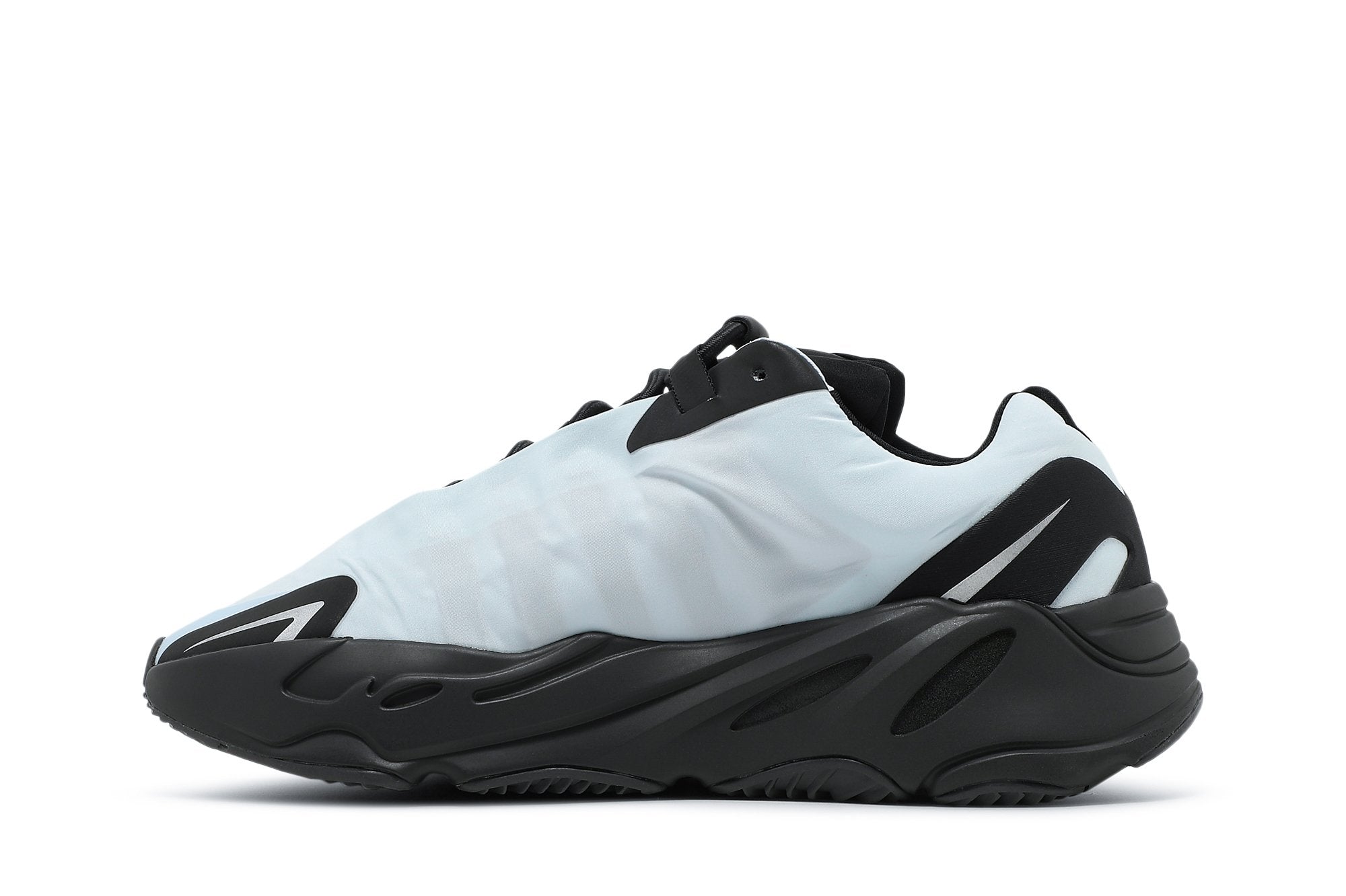 Yeezy Boost 700 MNVN &