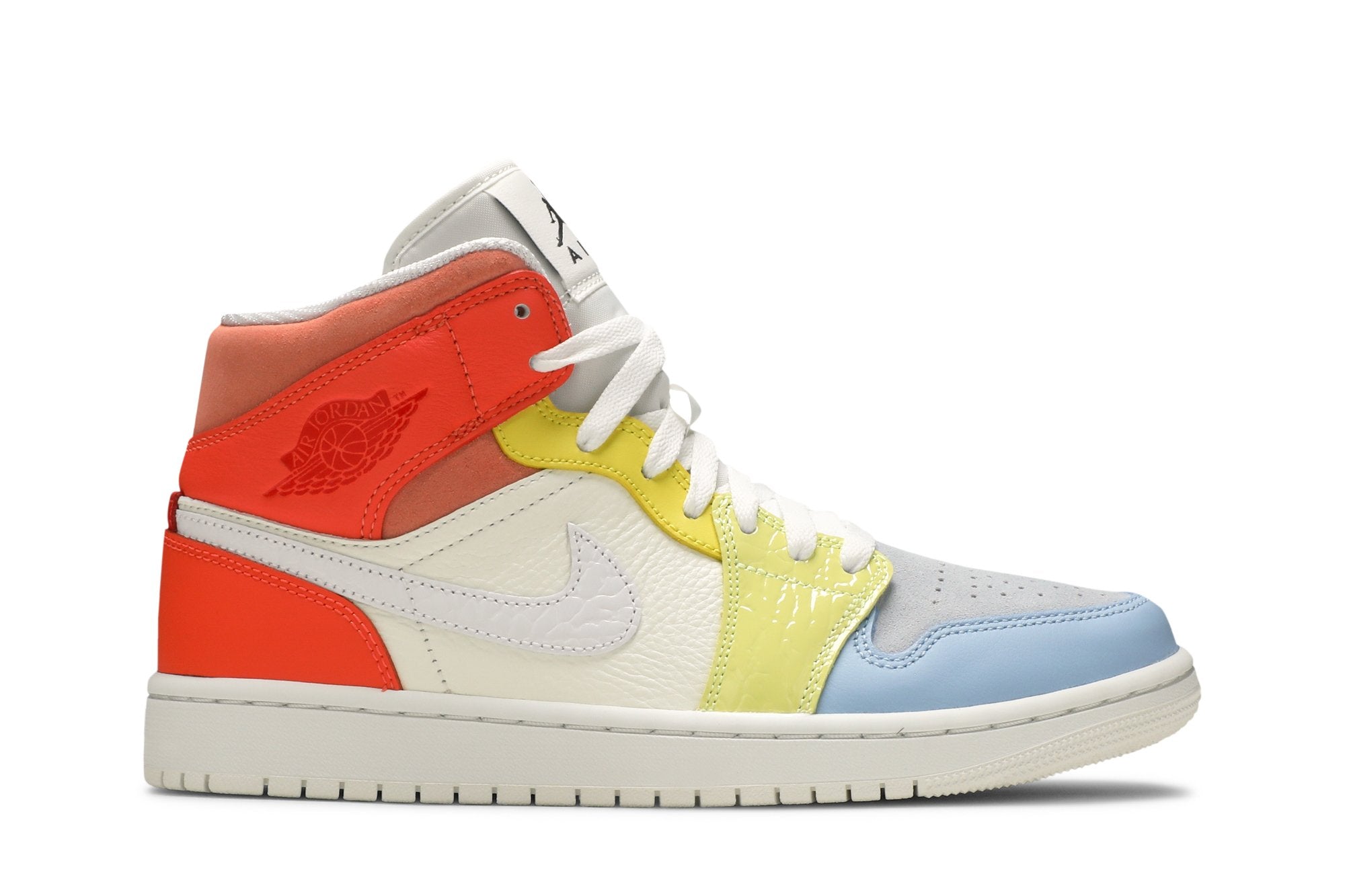 Wmns Air Jordan 1 Mid &