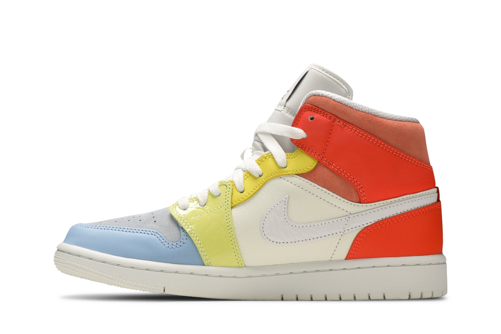 Wmns Air Jordan 1 Mid &