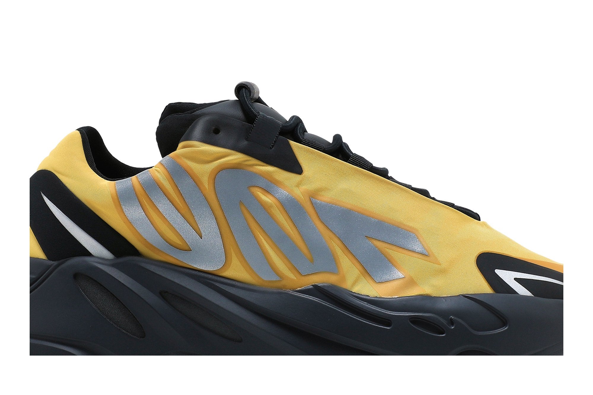 Yeezy Boost 700 MNVN &