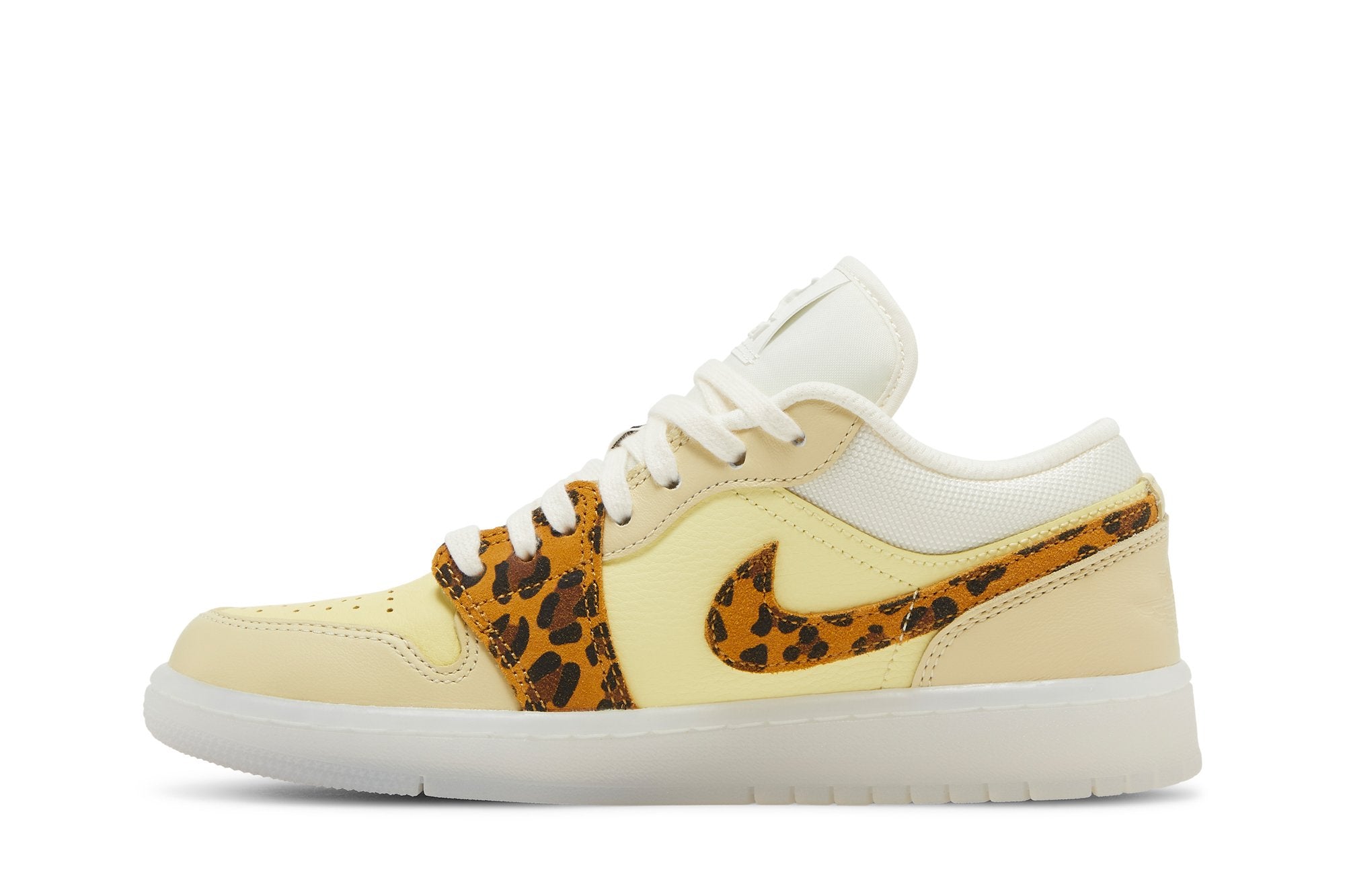 Wmns Air Jordan 1 Low &