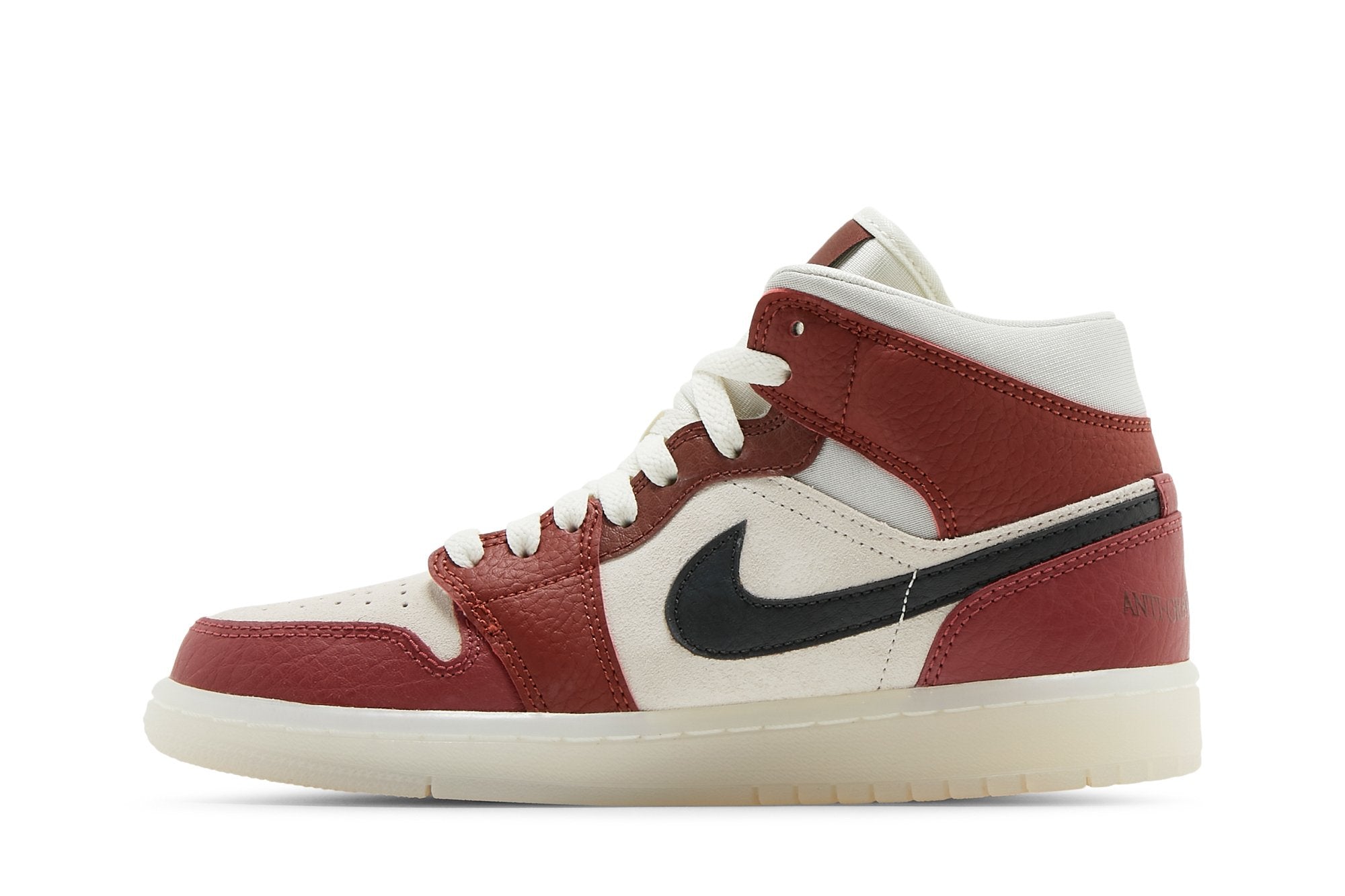 Wmns Air Jordan 1 Mid &