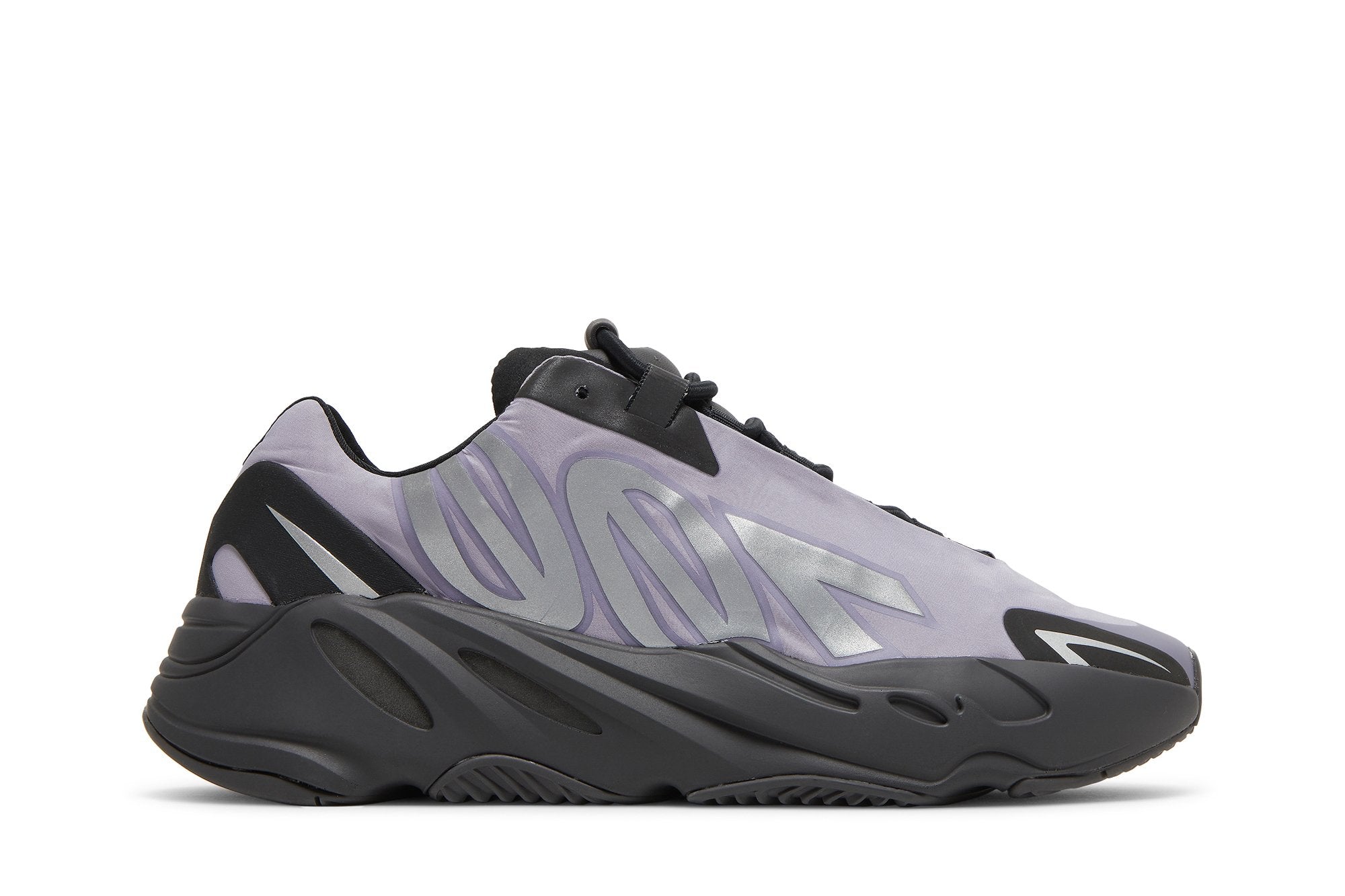 Yeezy Boost 700 MNVN &