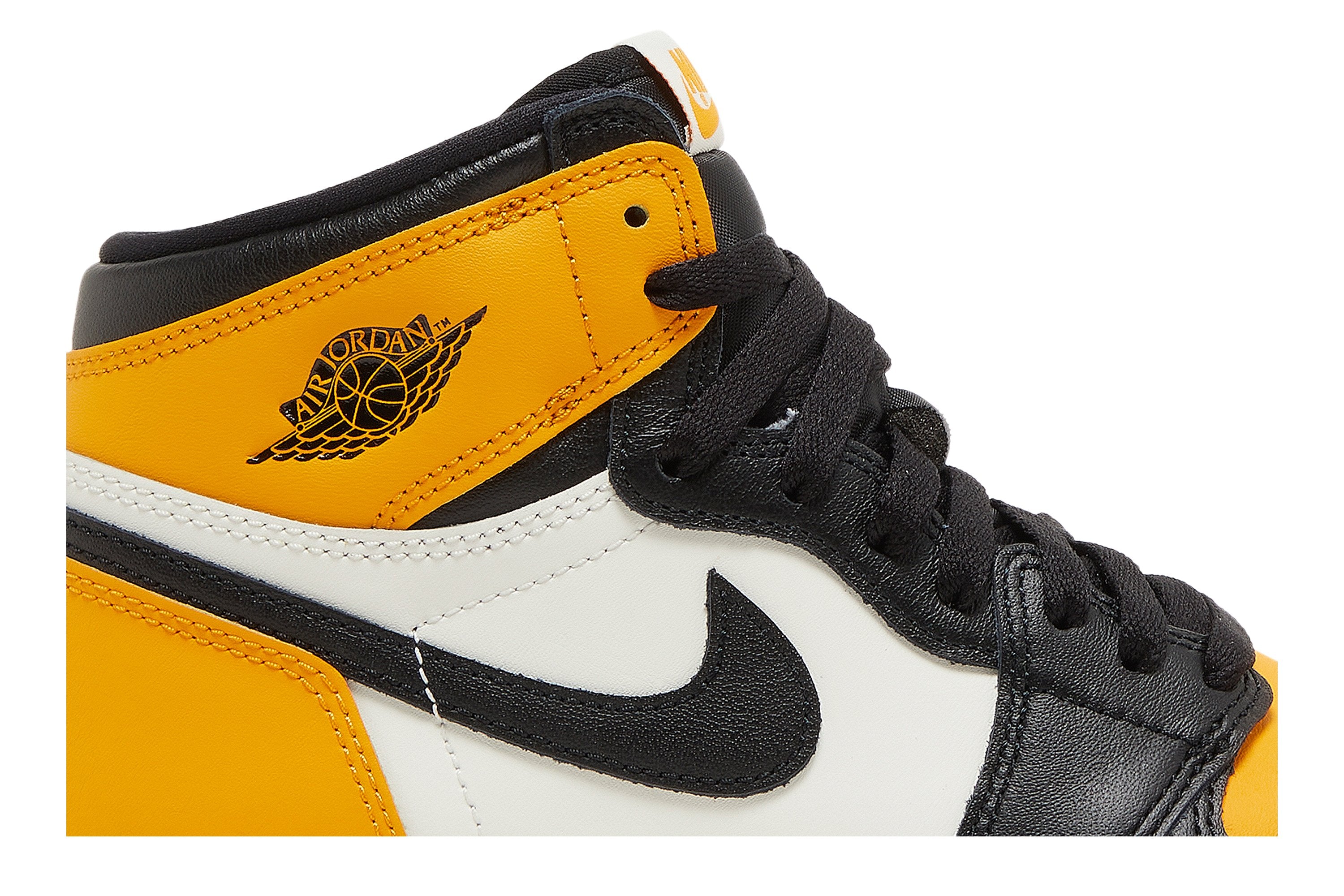 Air Jordan 1 Retro High OG &