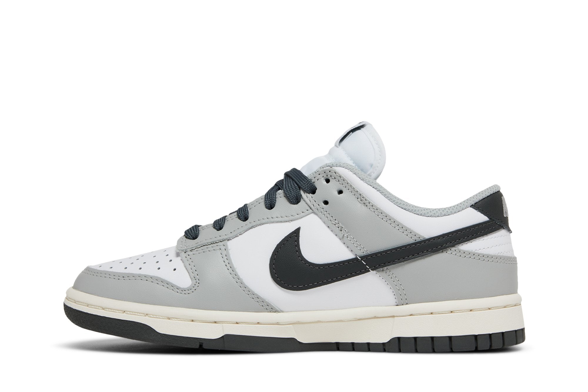 Wmns Dunk Low &