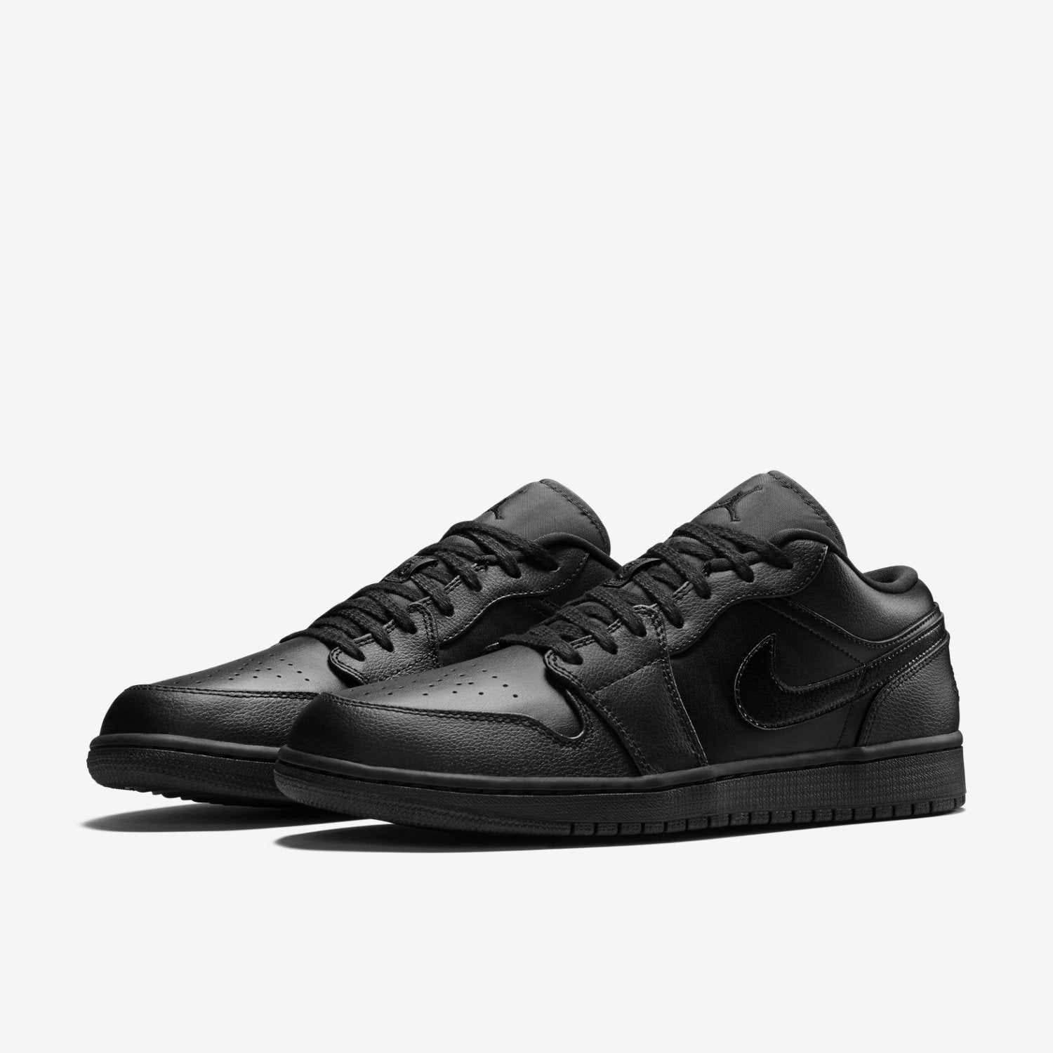 Air Jordan 1 Retro Low &