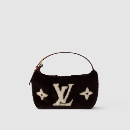 Hills Pochette Handbag Shearling