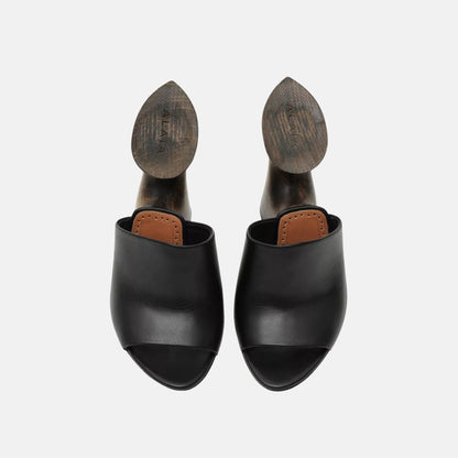 La Sculpture Mules In Calfskin And Wood
