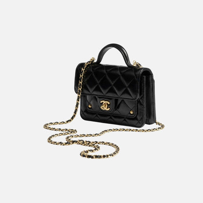 Clutch with Chain in Shiny Lambskin and Gold Metal