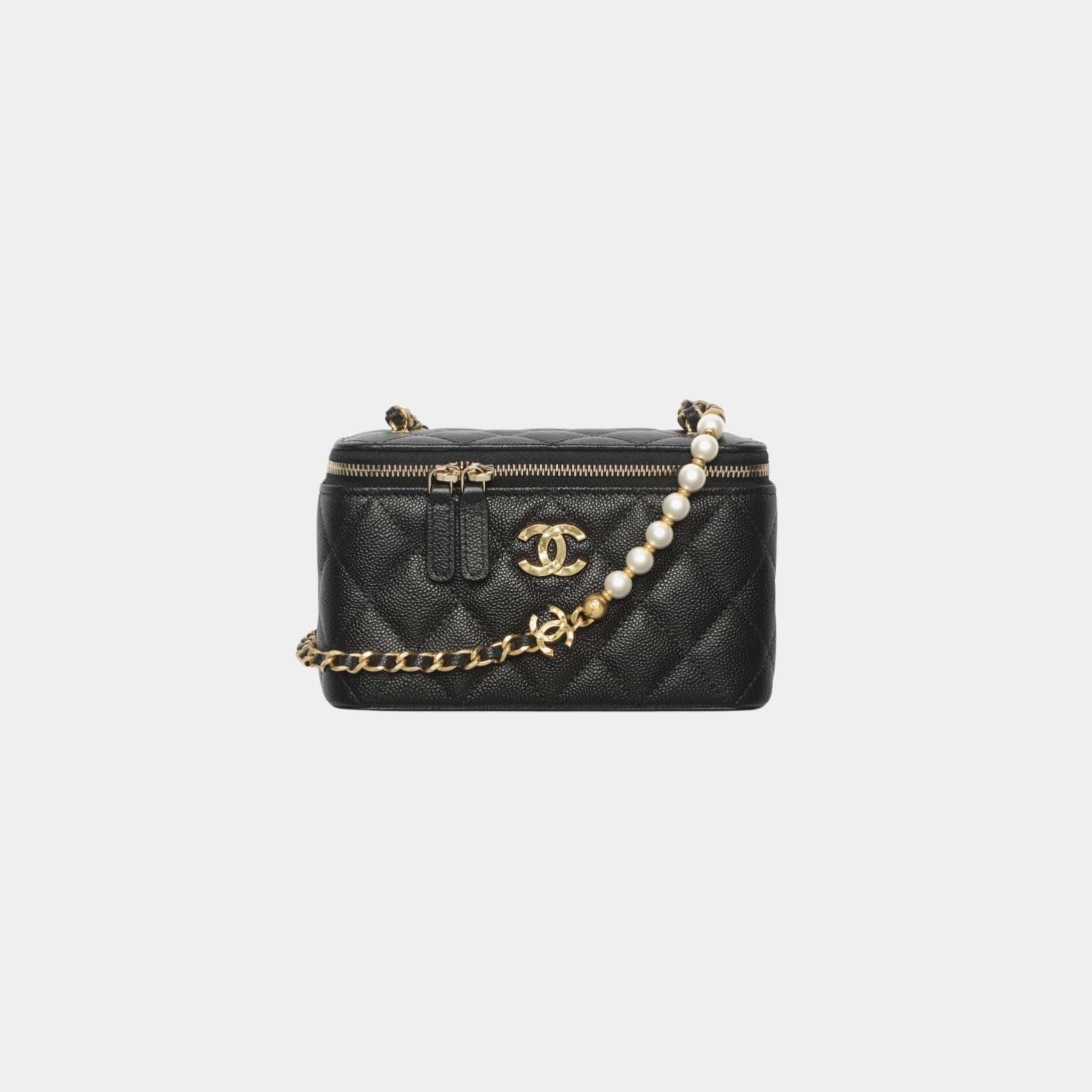 Long Vanity with Chain in Grained Calfskin with Imitation Pearl