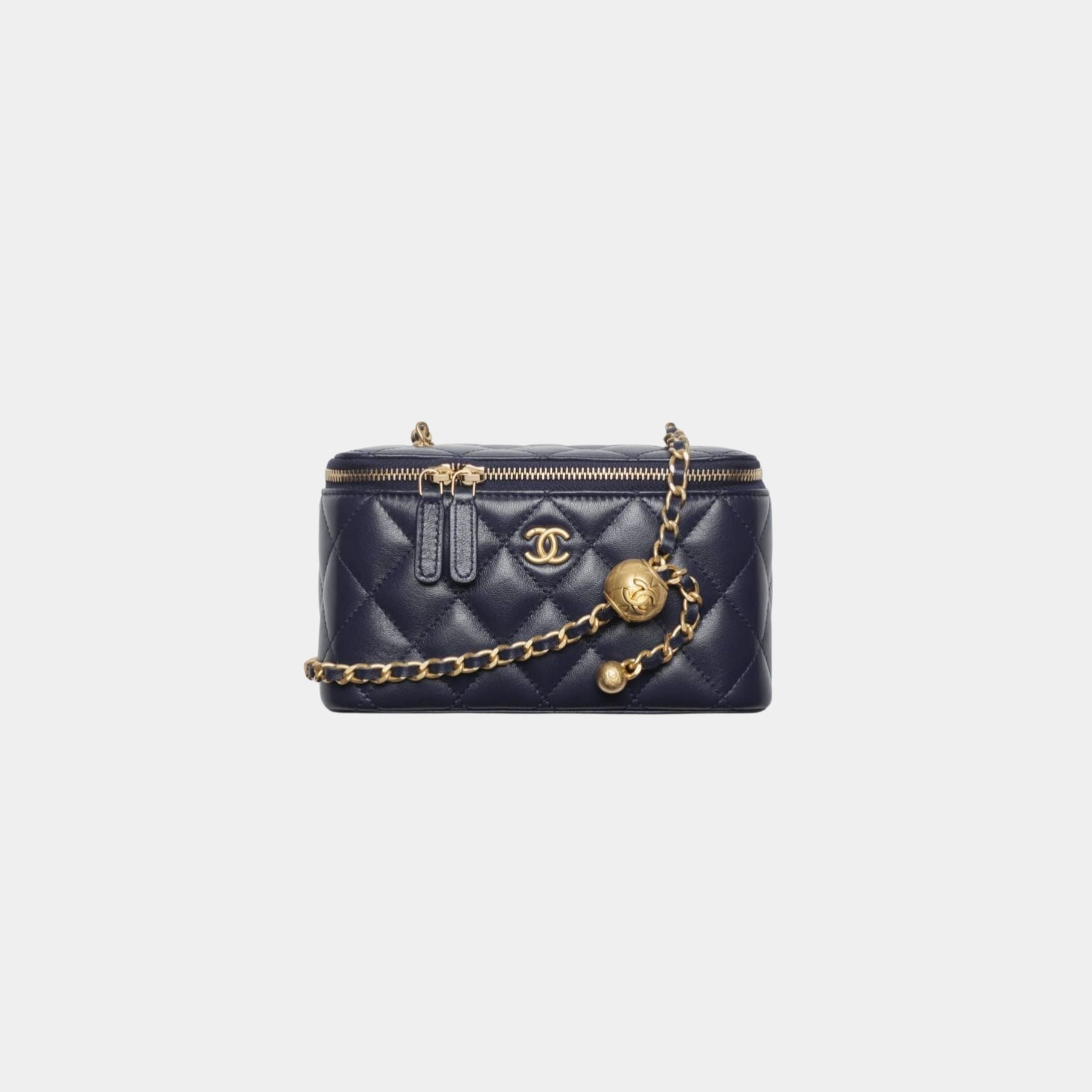 Long Vanity with Chain in Shiny Lambskin