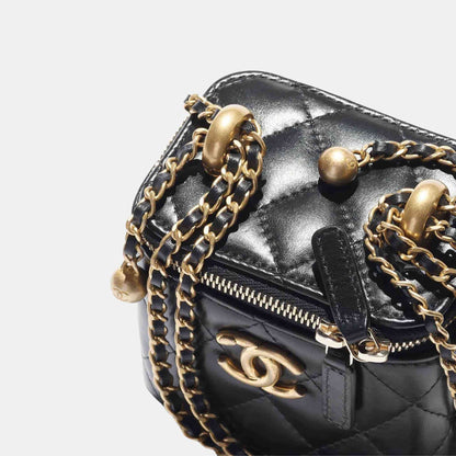 Small Vanity With Chain In Shiny Calfskin Black