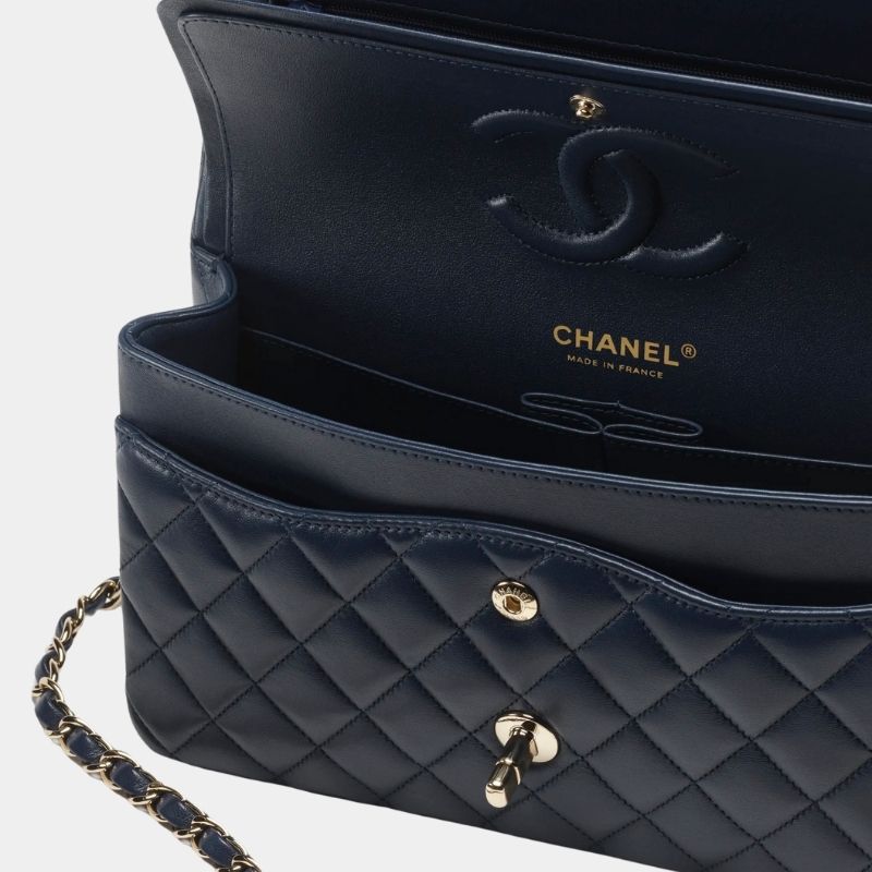 Classic 11.12 Handbag Cruise 2024/25
