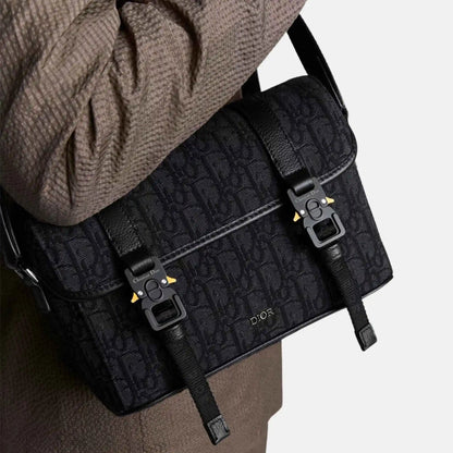 Hit The Road Messenger Bag In Grained Calfskin