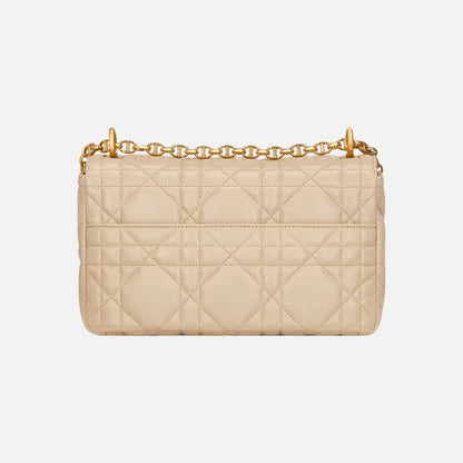Medium Soft Caro Bag In Macrocannage Lambskin