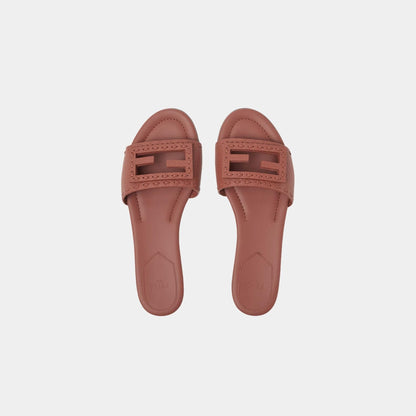 Baguette Leather Slides With Macro Selleria Topstitches